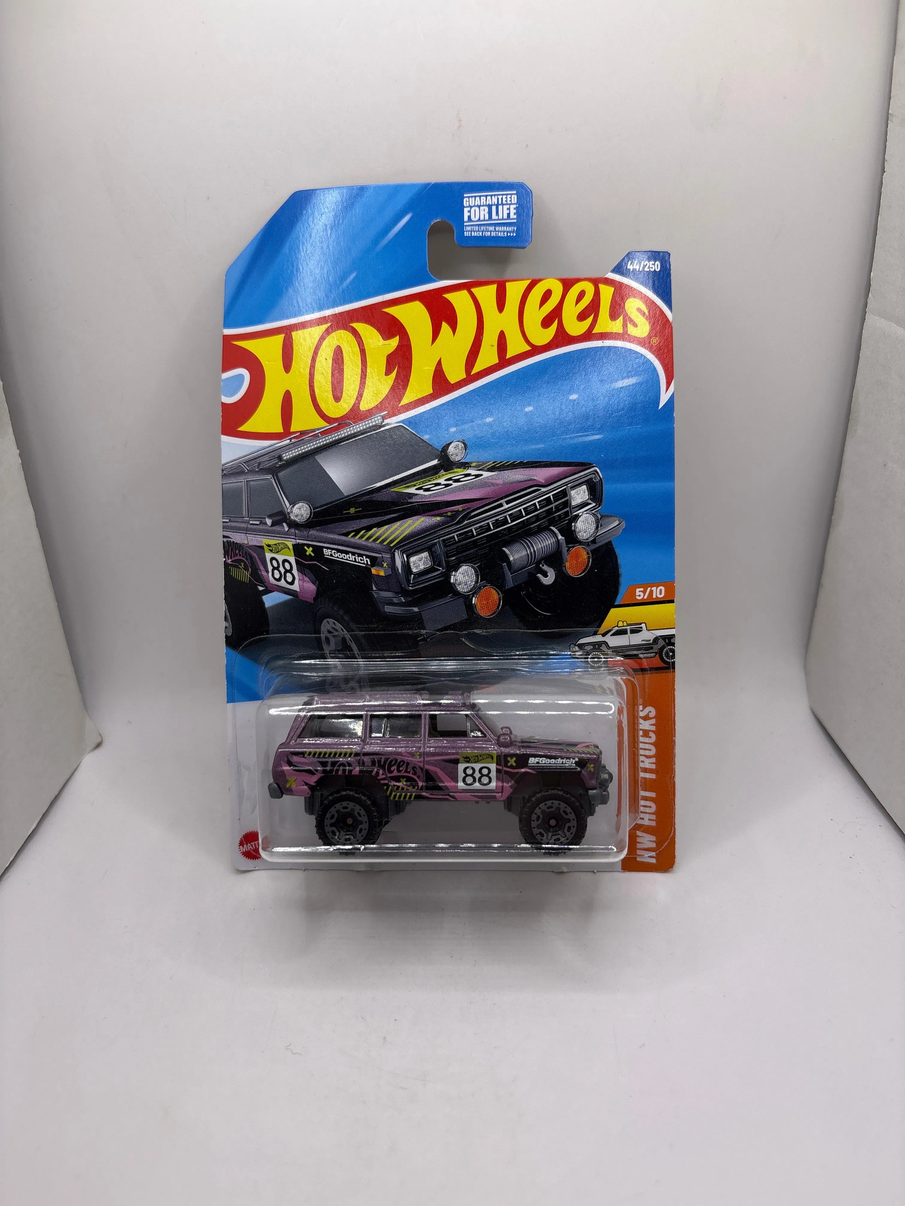 Hot Wheels 1988 Jeep Wagoneer Diecast