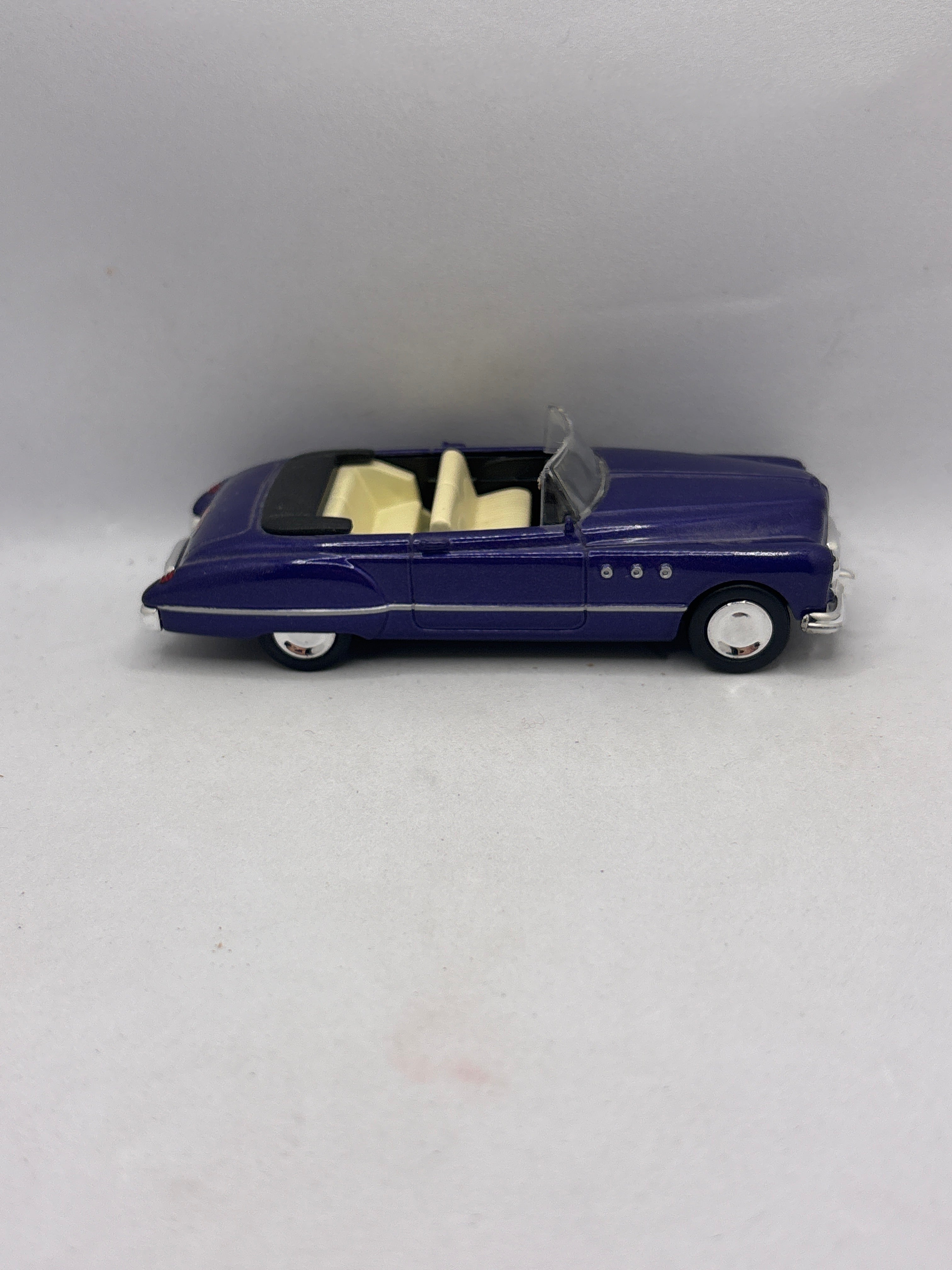 New-Ray 1949 Buick Roadmaster Diecast