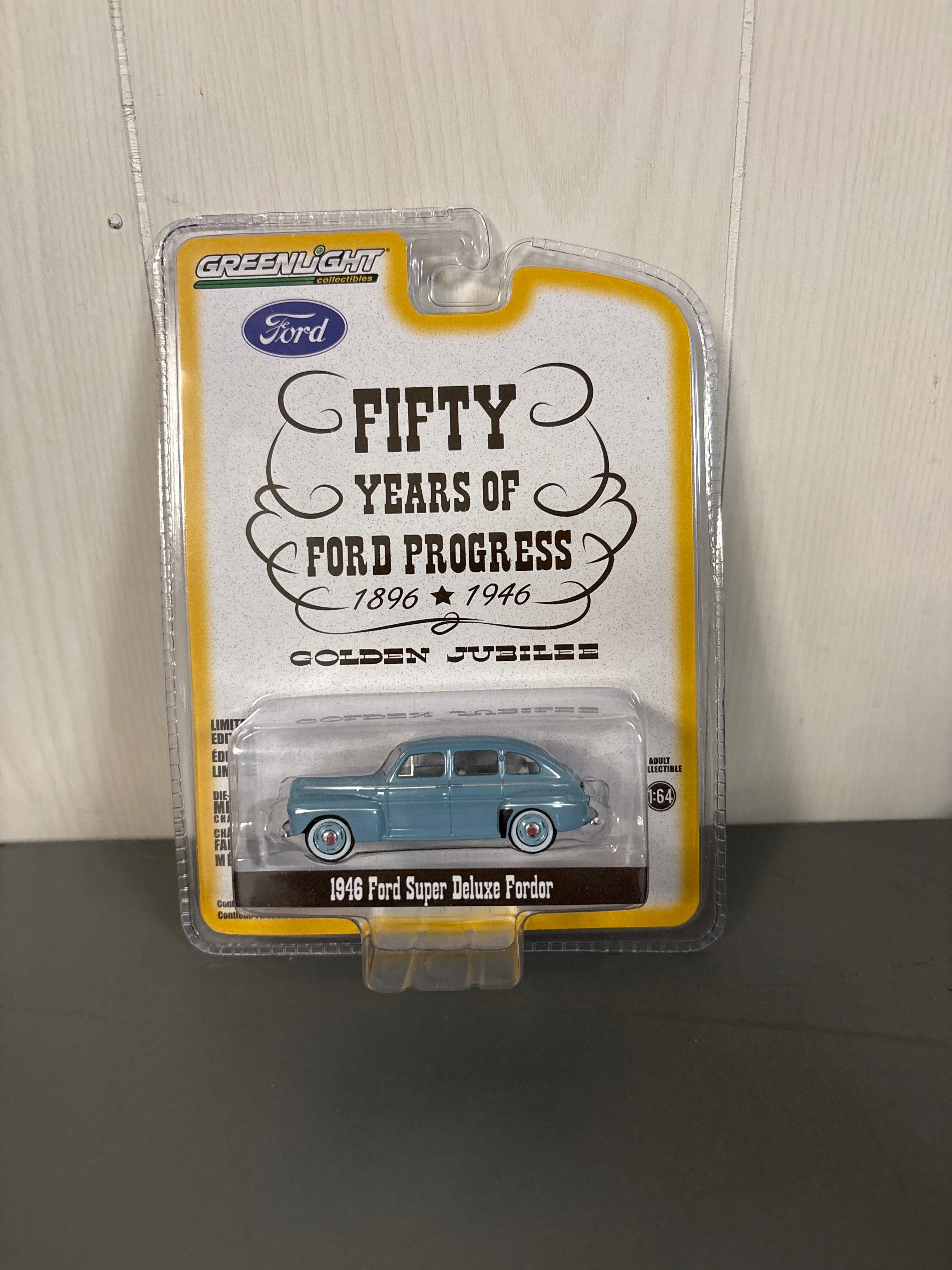 Greenlight 1946 Ford Super Deluxe Fordor Diecast