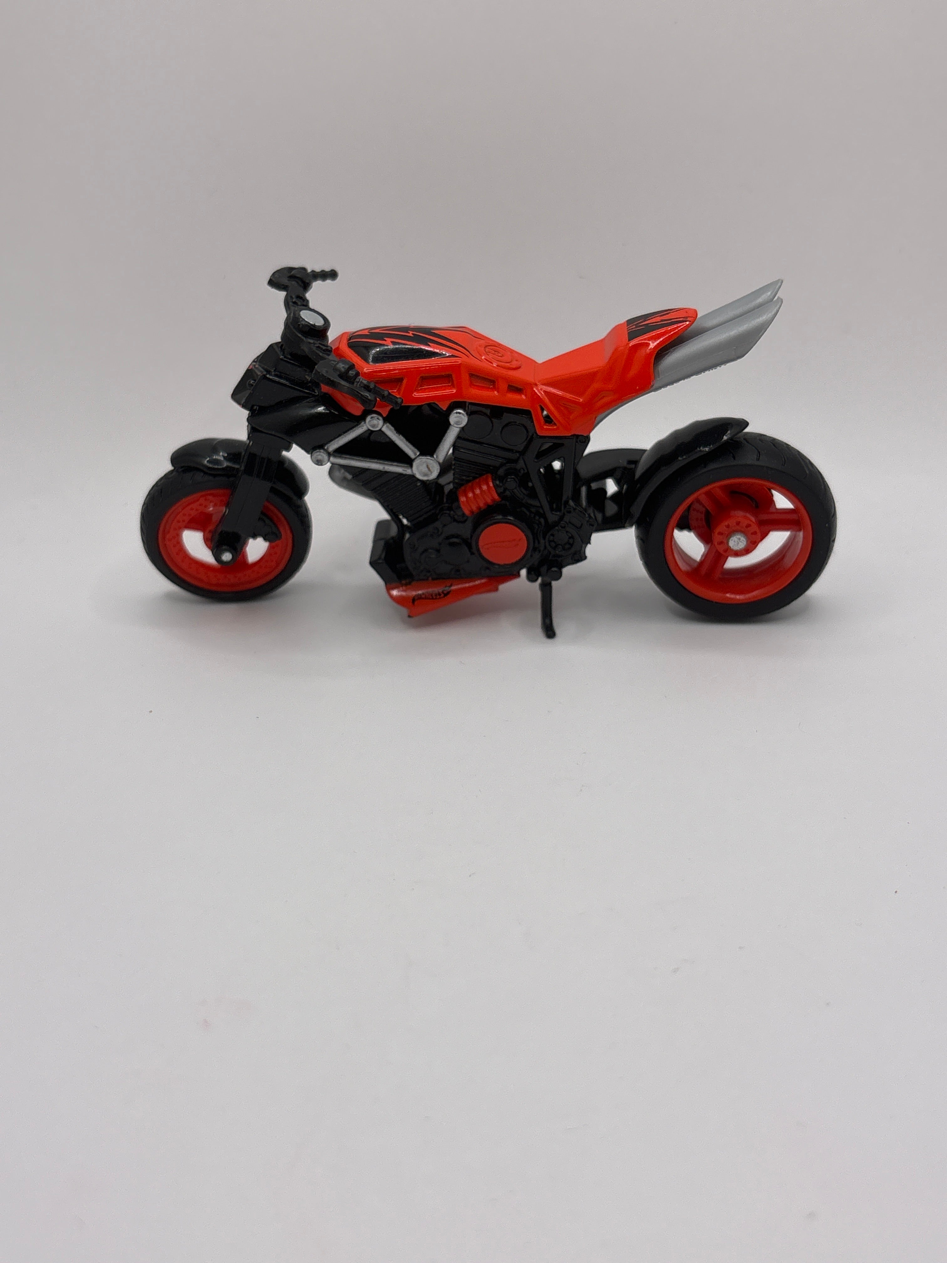 Hot Wheels X-Blade Diecast