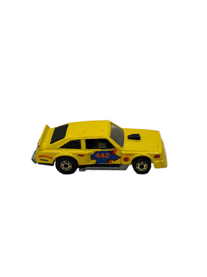 Hot Wheels Flat Out 442 Diecast yellow