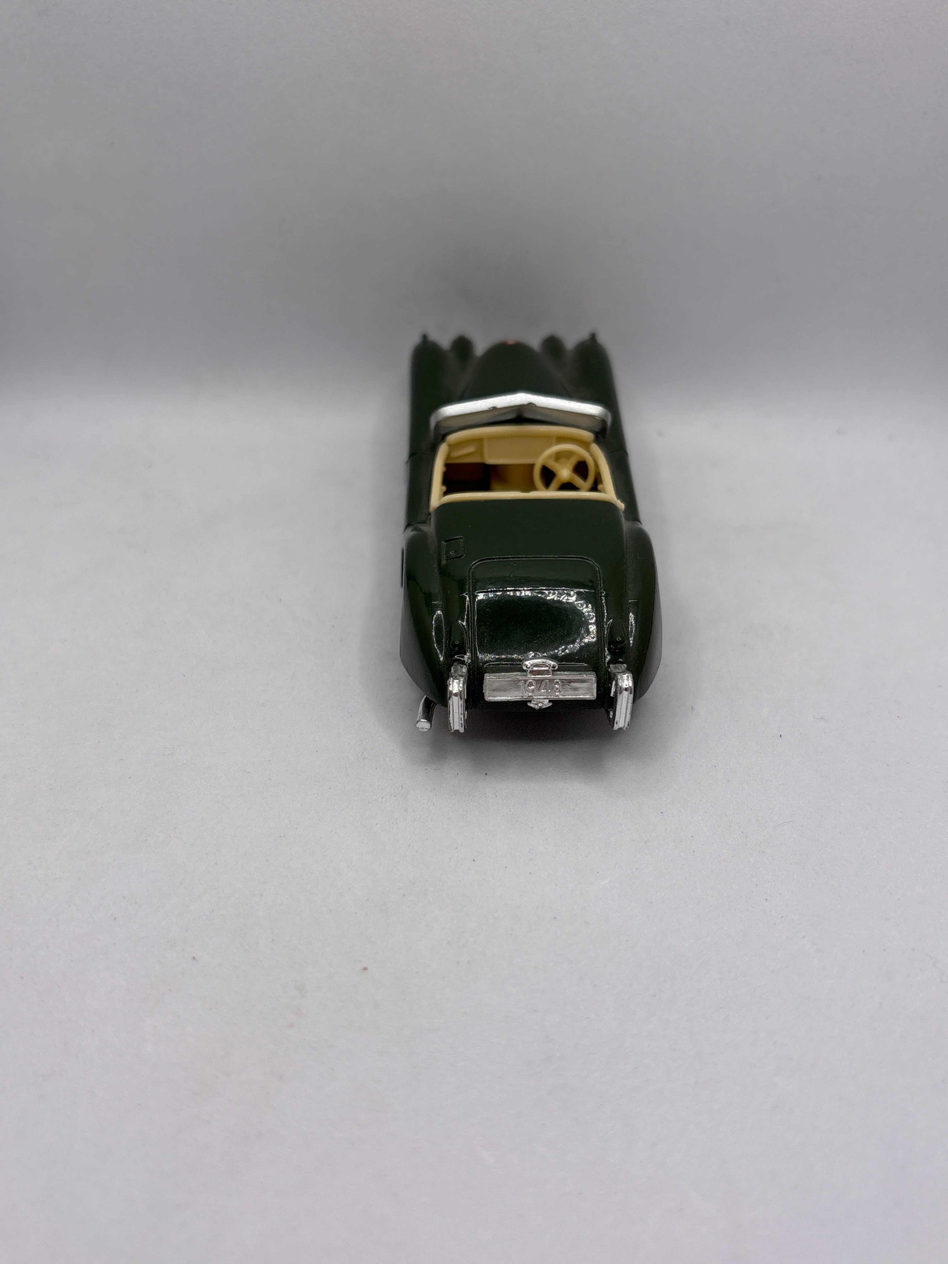 Ertl 1948 Jaguar XK 120 Roadster Diecast