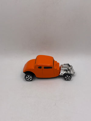 Maisto 1934 Ford Hot Rod Diecast orange