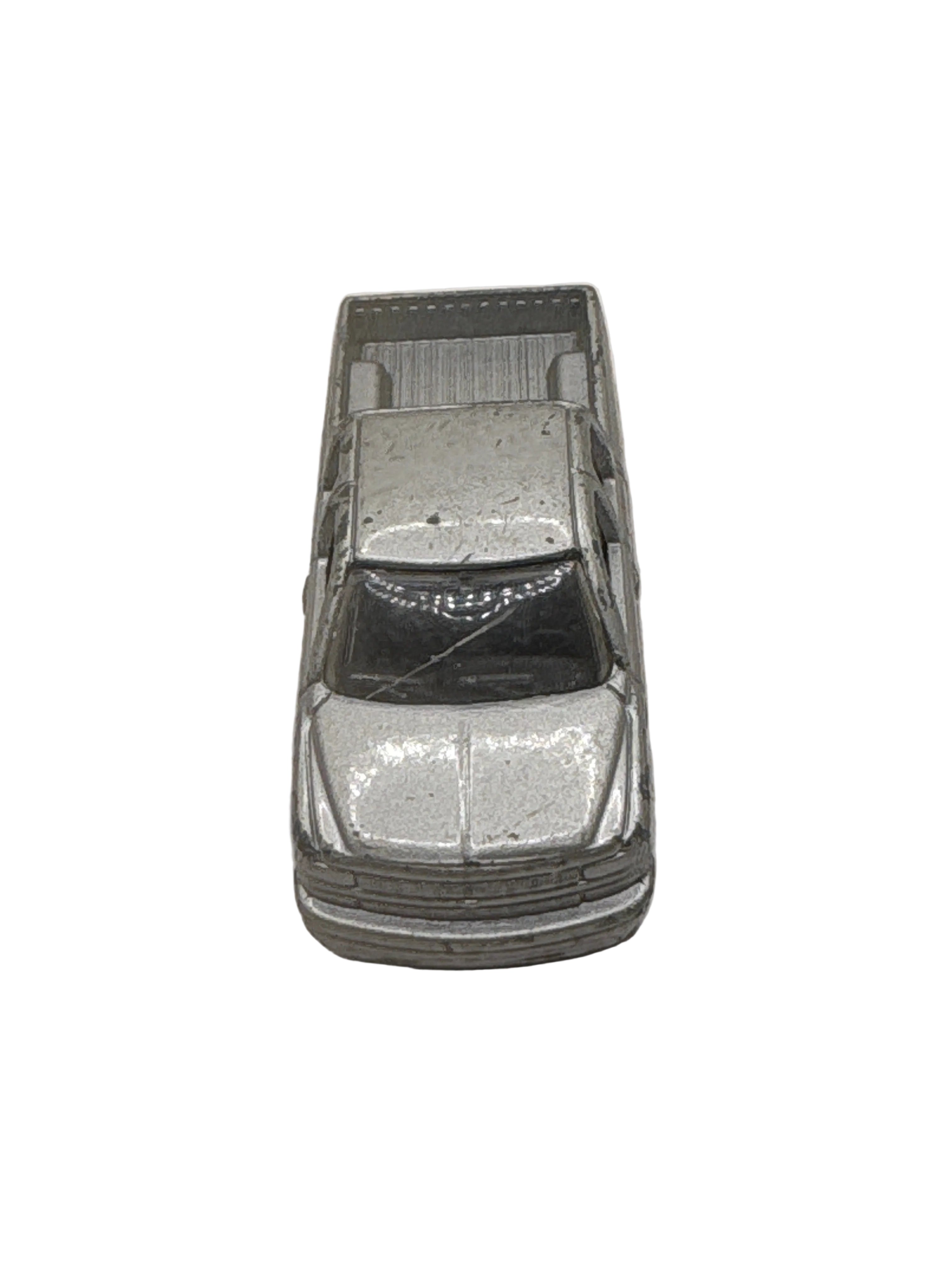 Maisto Chevy Silverado Diecast silver