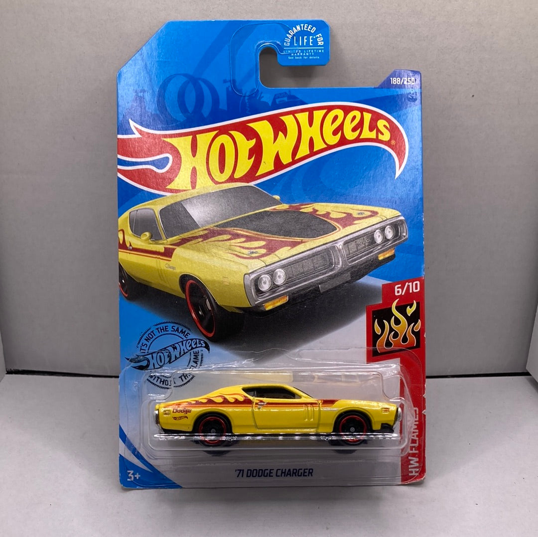 Hot Wheels 71 Dodge Charger Diecast