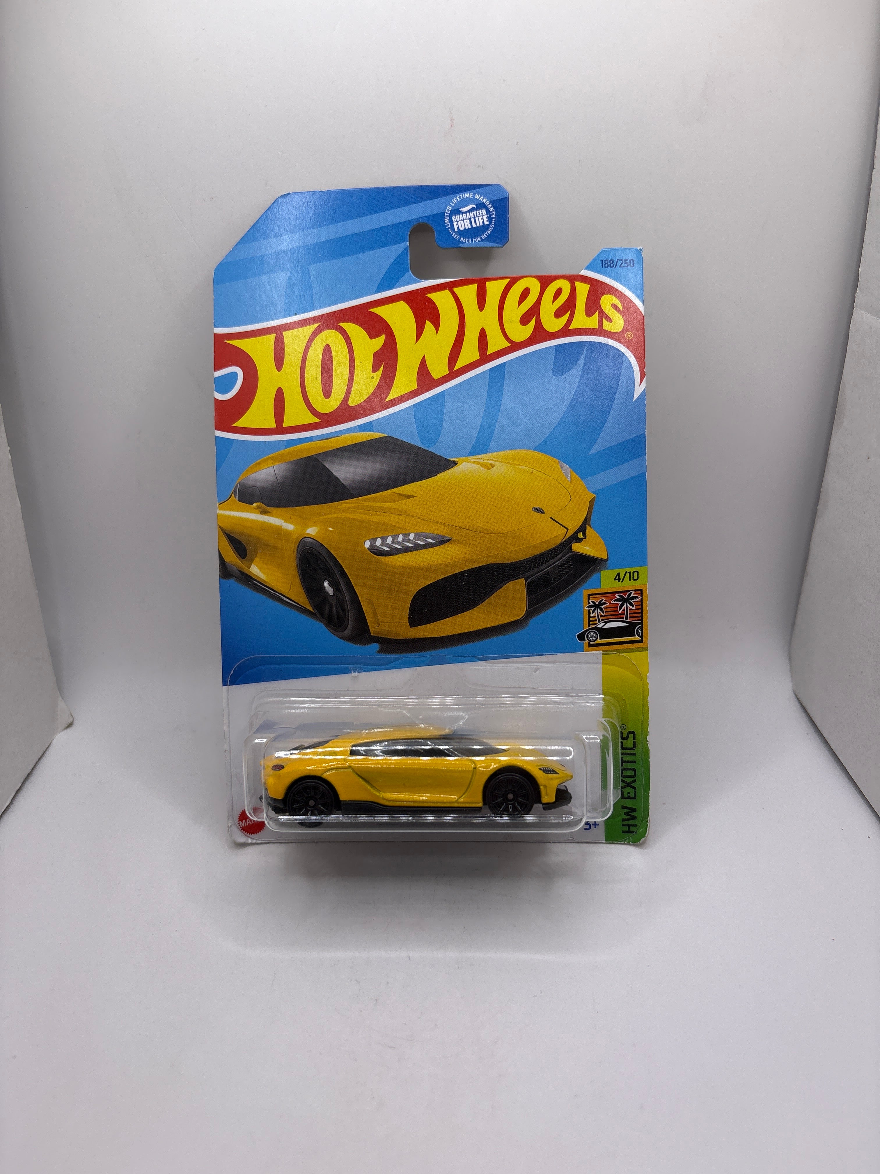 Hot Wheels Koenigsegg Gemera Diecast