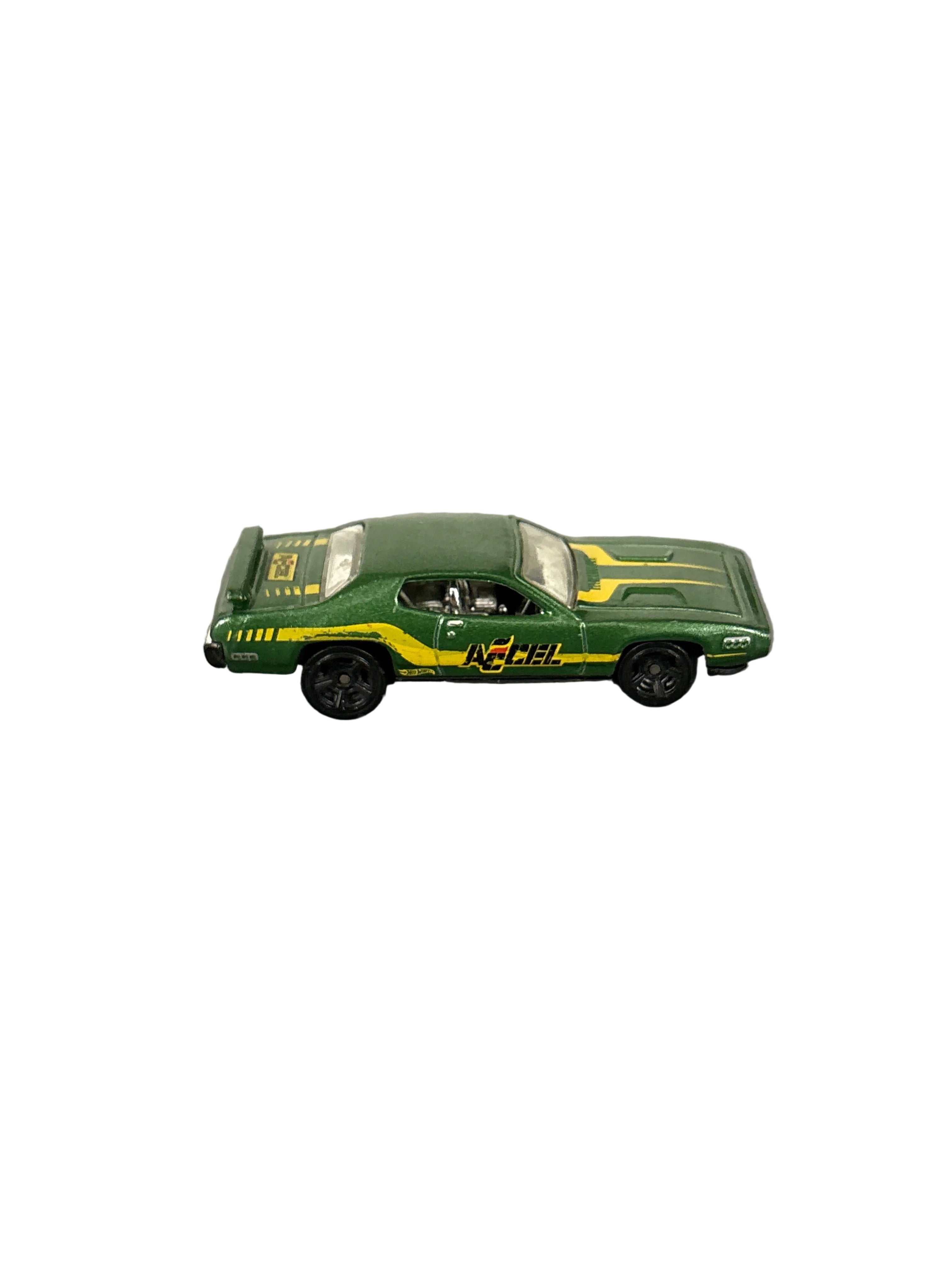 Hot Wheels 71 Plymouth Roadrunner Diecast