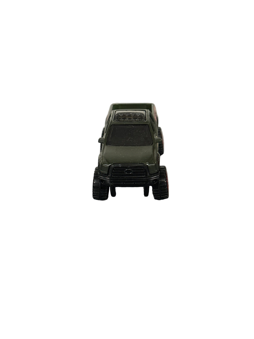 Hot Wheels 10 Toyota Tundra Diecast