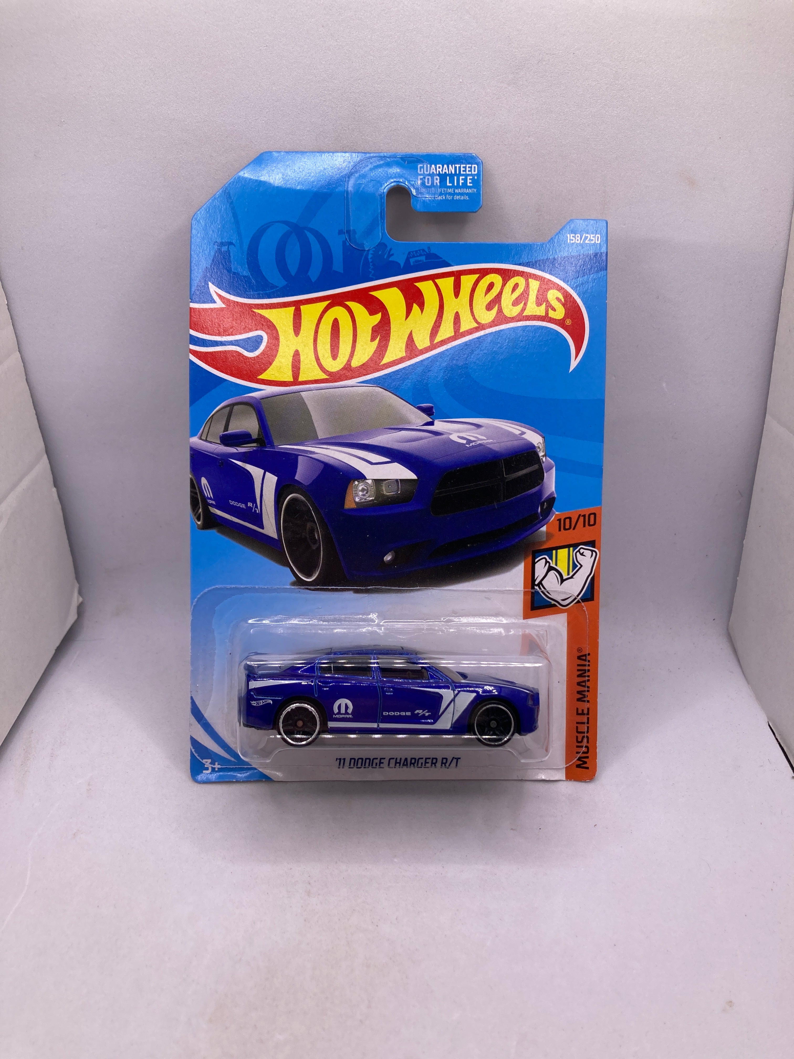 Hot Wheels 11 Dodge Charger R/T Diecast