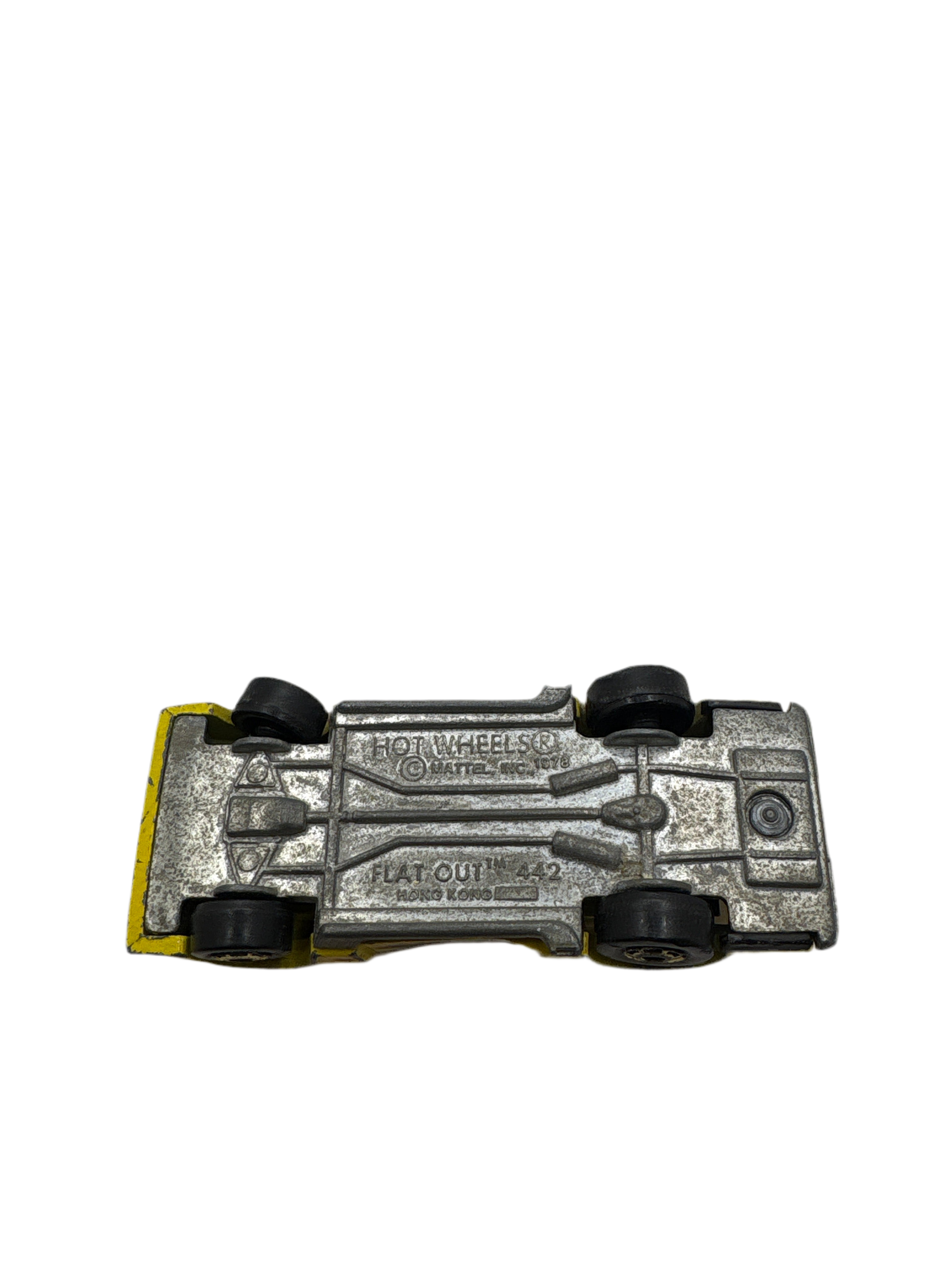 Hot Wheels Flat Out 442 Diecast yellow