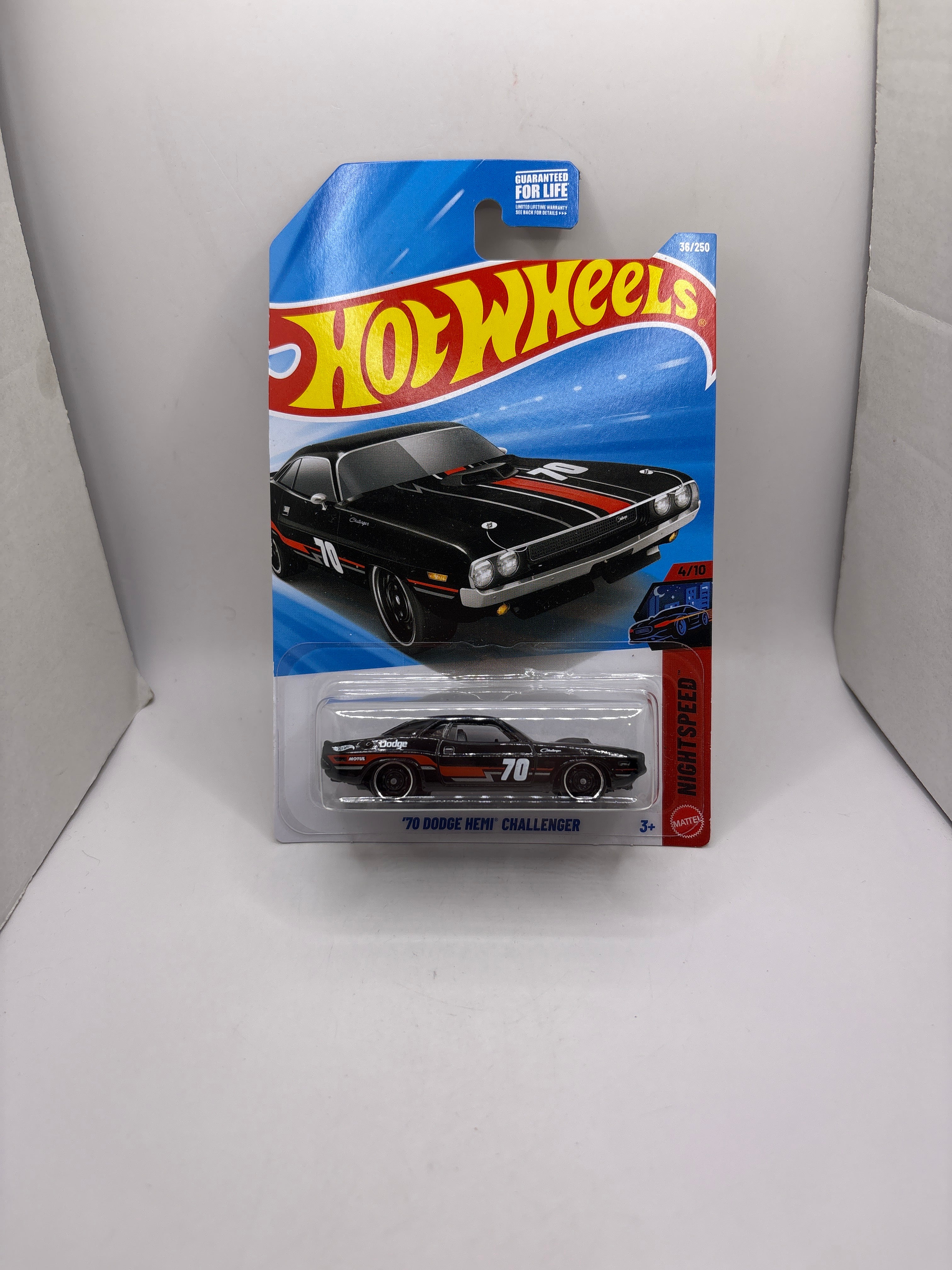 Hot Wheels 70 Dodge HEMI Challenger Diecast black