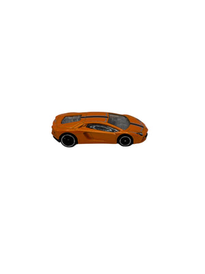 Hot Wheels Lamborghini Aventador LP 700-4 Diecast orange