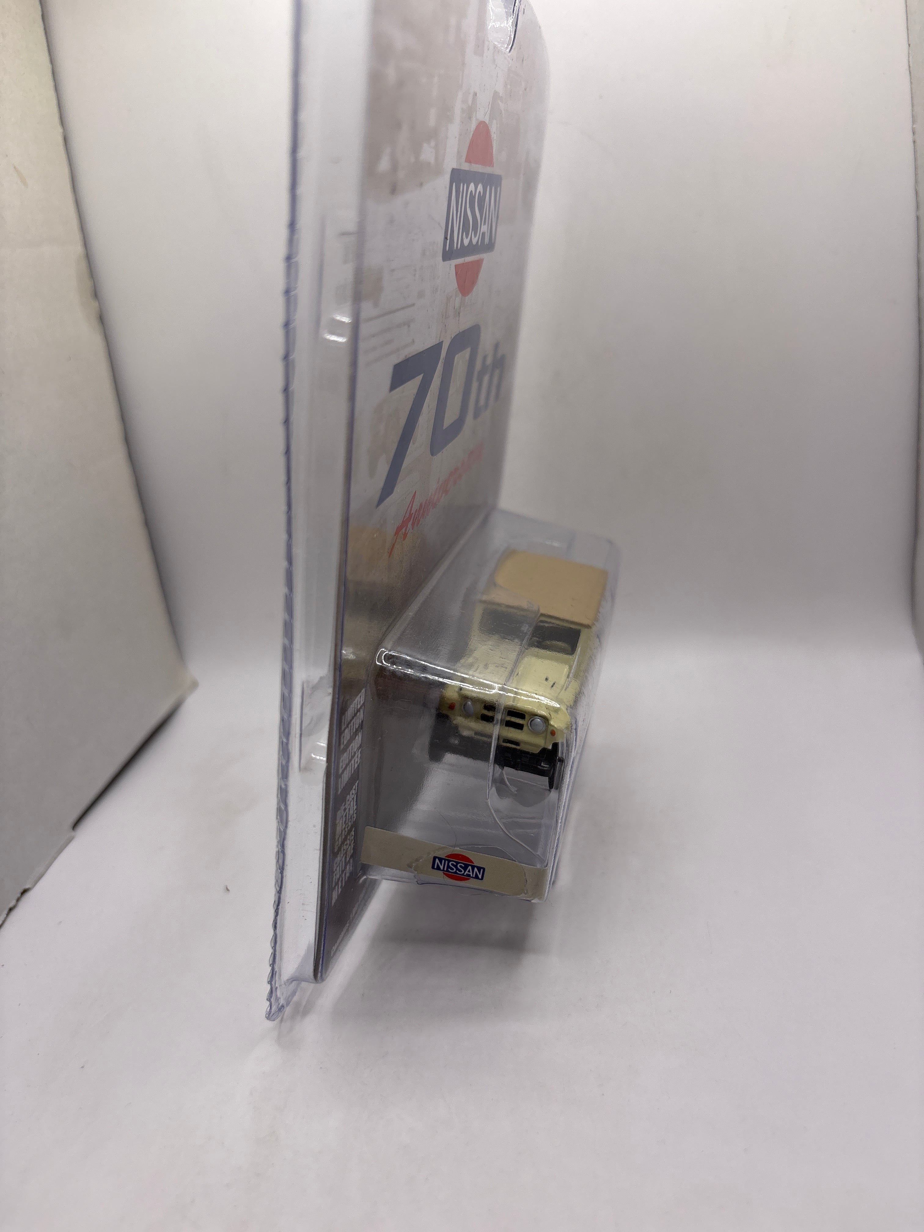 Greenlight 1978 Nissan Patrol Diecast