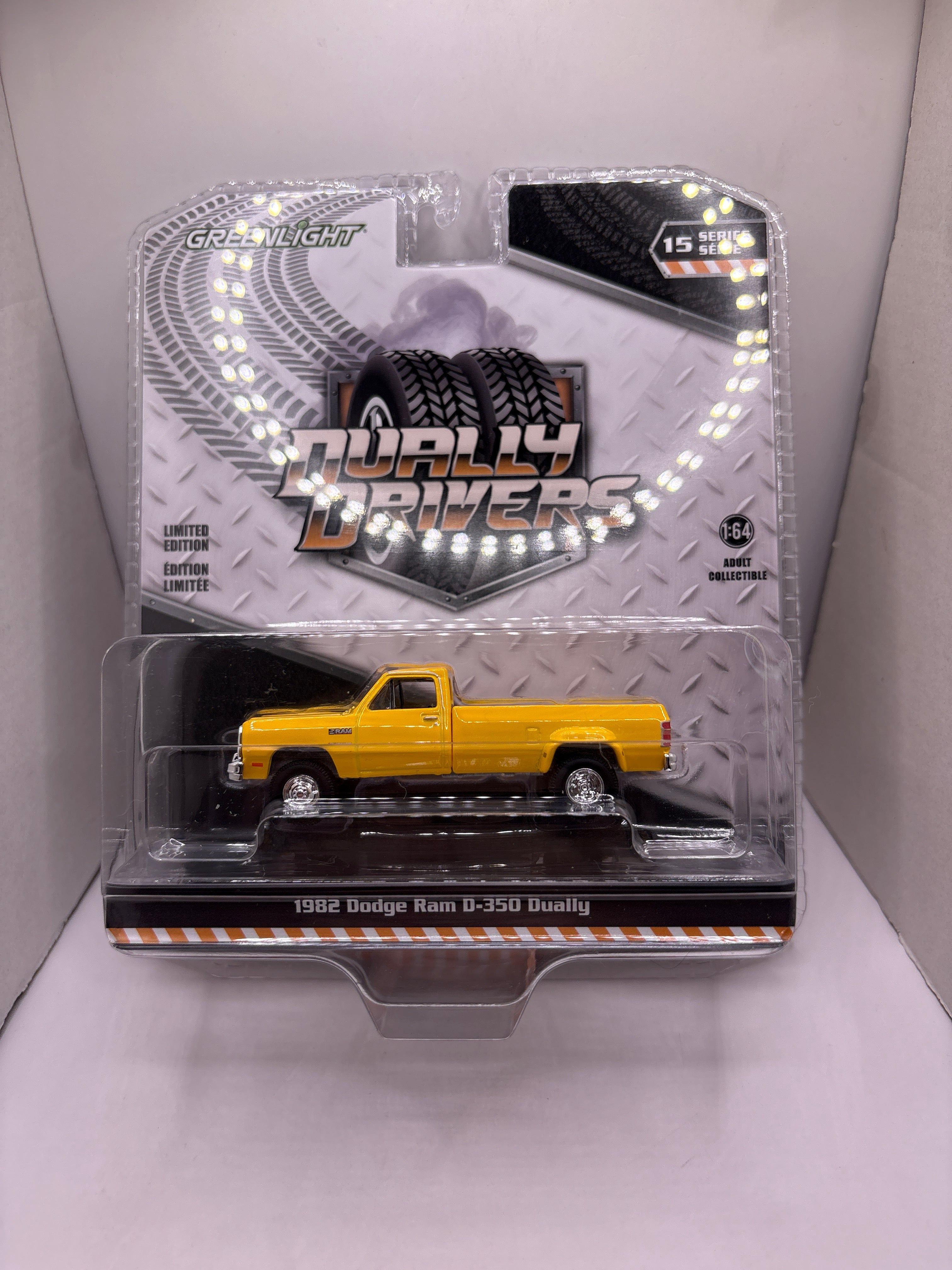 Greenlight 1982 Dodge Ram D-350 Dually Diecast yellow