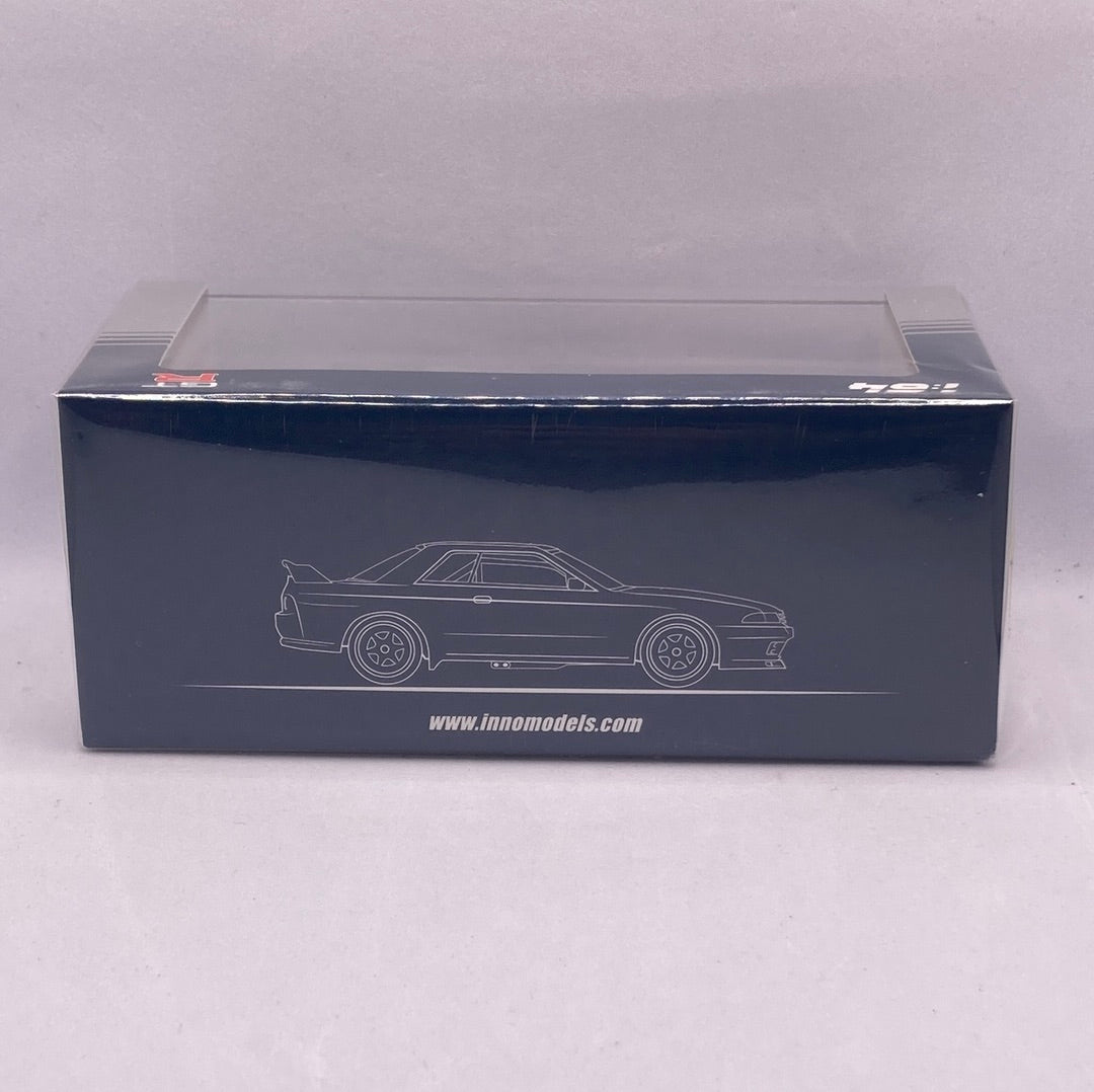 Inno64 Nissan Skylight GT-R (R32) Gr. A Test Car 1989 Diecast