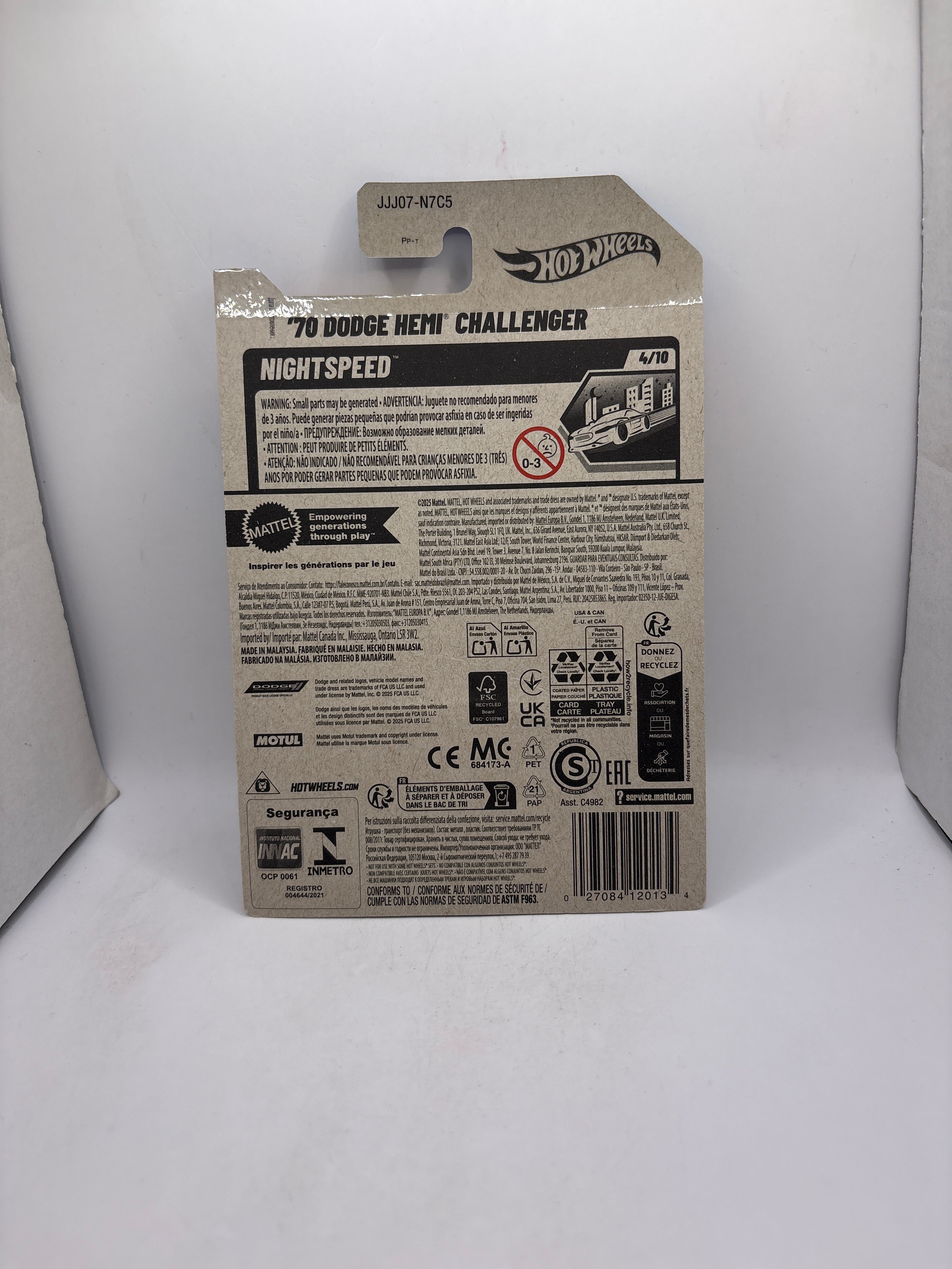 Hot Wheels 70 Dodge HEMI Challenger Diecast