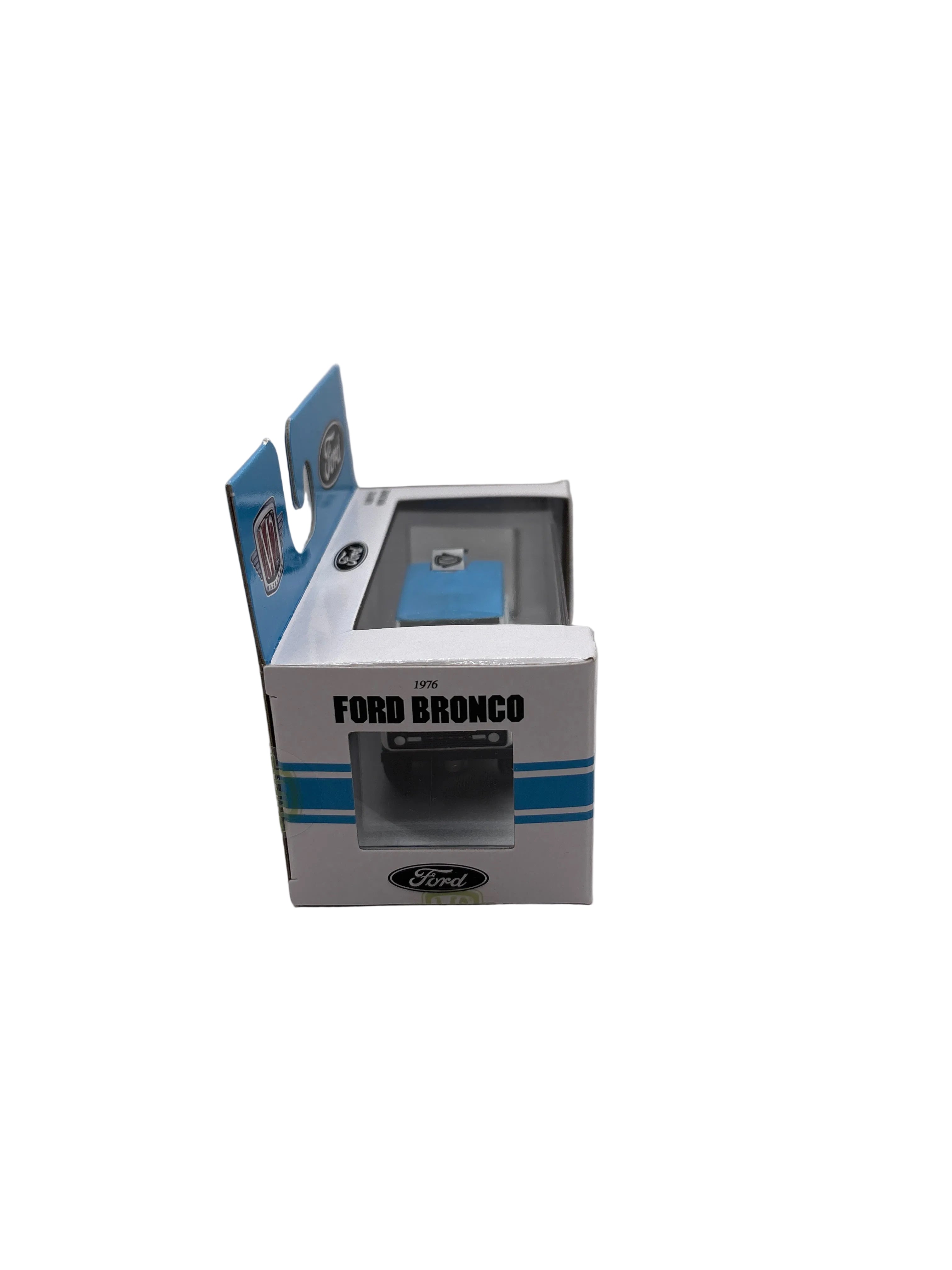 M2 1976 Ford Bronco Diecast white