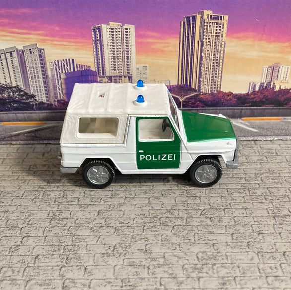 Siku Mercedes-Benz 280 GE Diecast