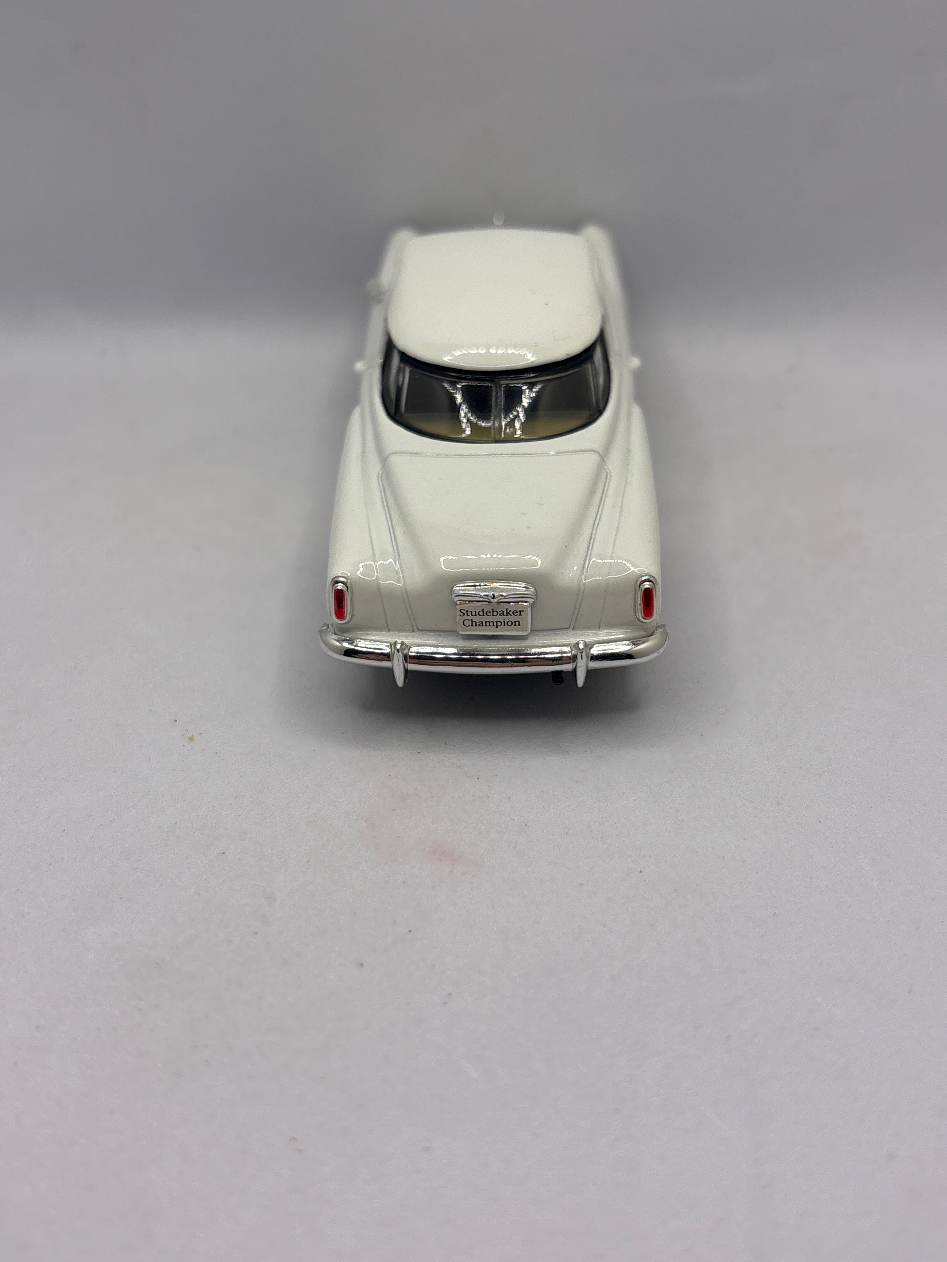 Road Signature 1950 Studebaker Champion Diecast