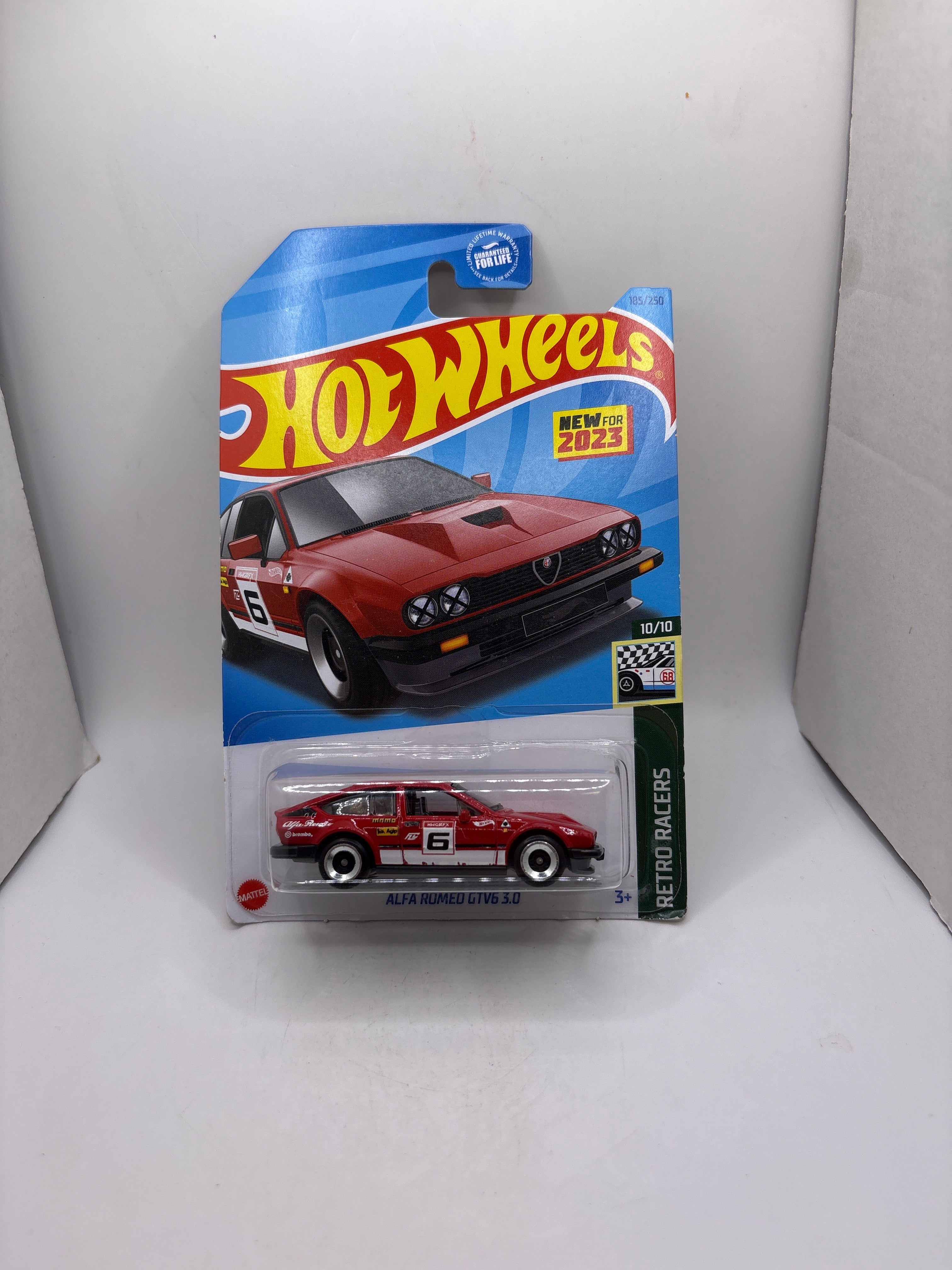 Hot Wheels Alfa Romeo GTV6 3.0 Diecast