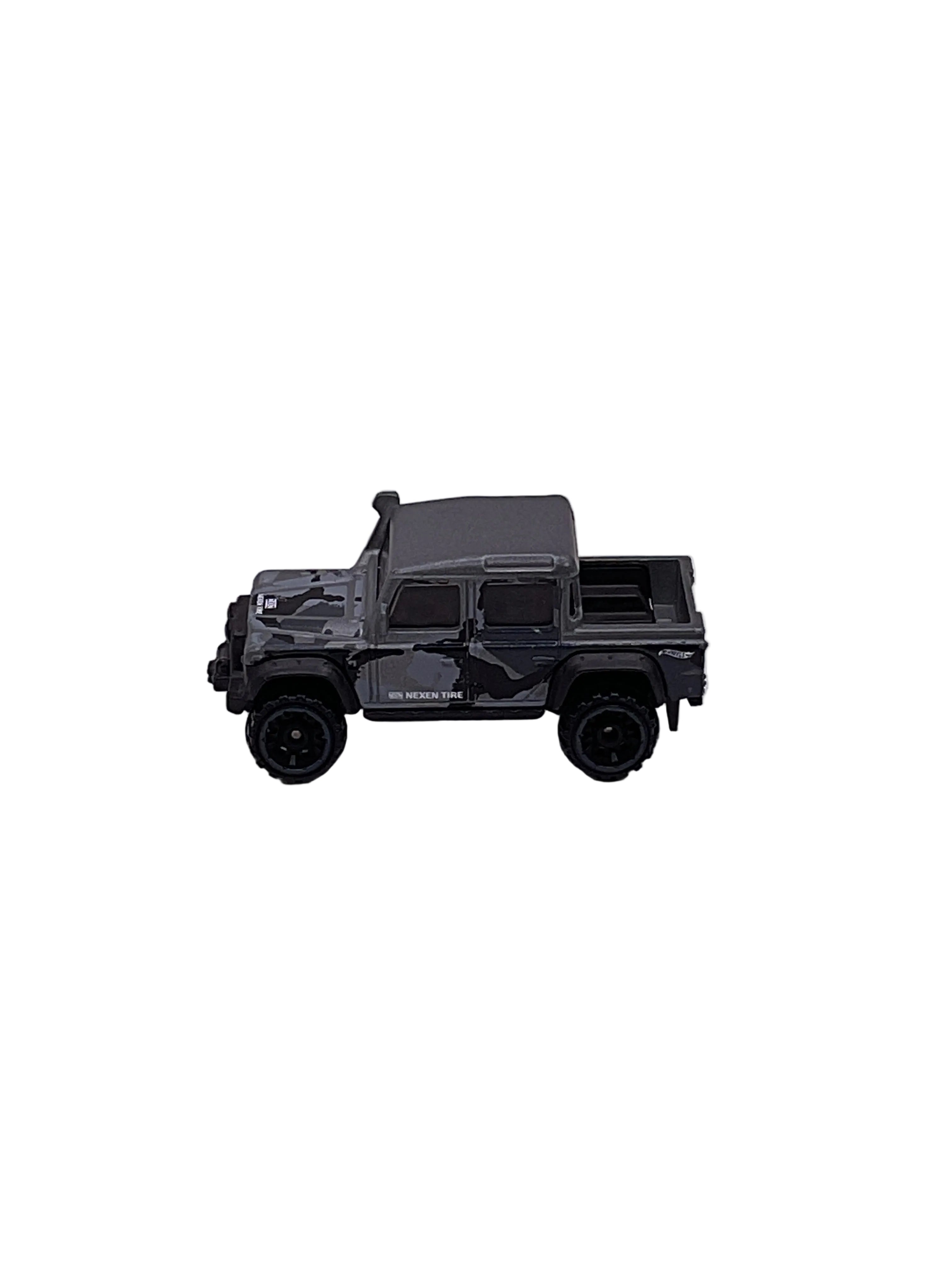 Hot Wheels ‘15 Land Rover Defender Double Cab Diecast Grey