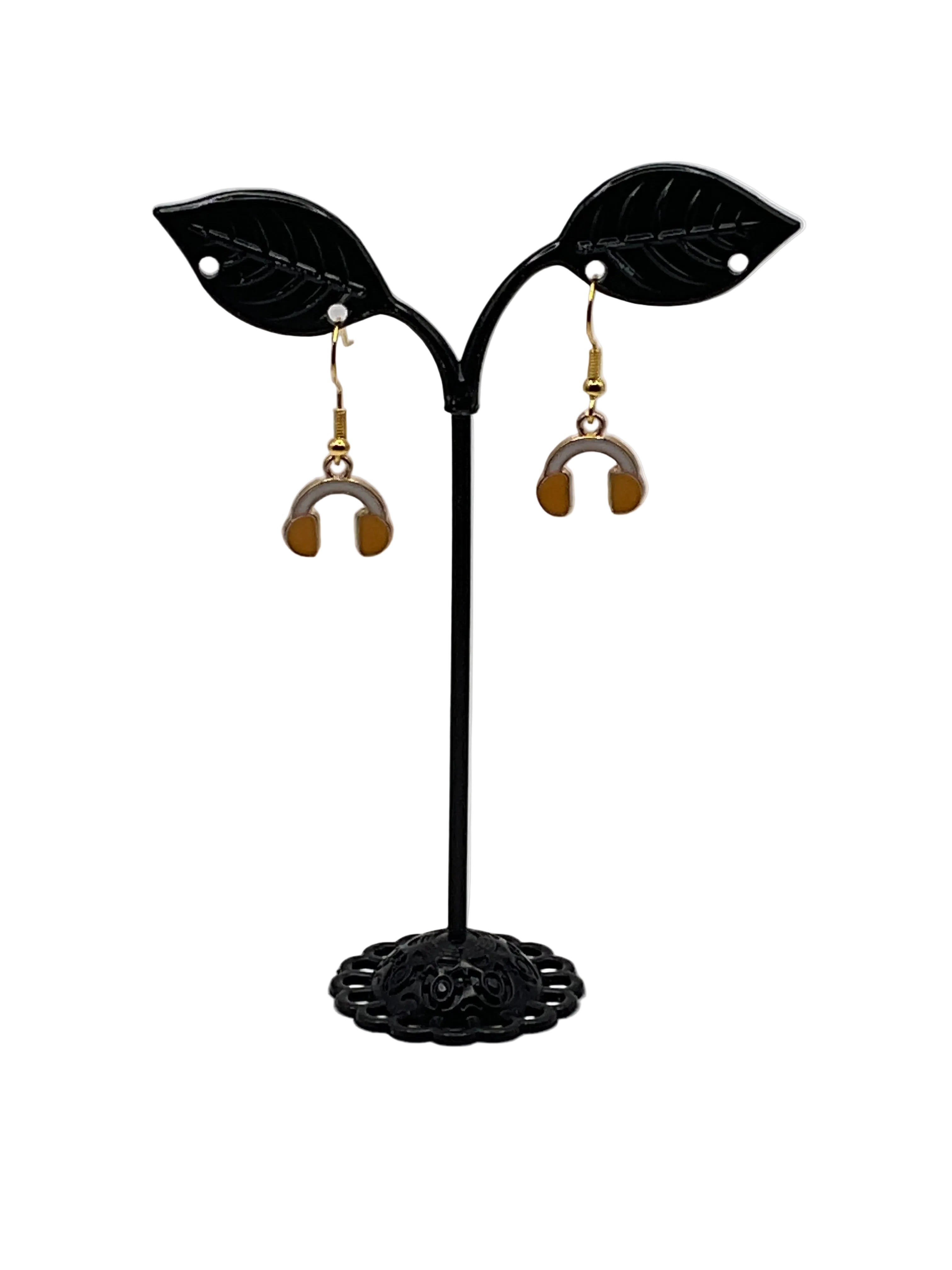 Musical instruments and note earrings