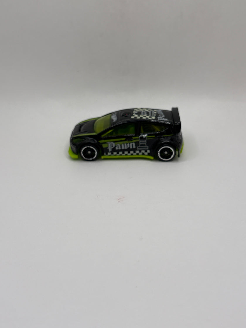 Hot Wheels 12 Ford Fiesta Diecast