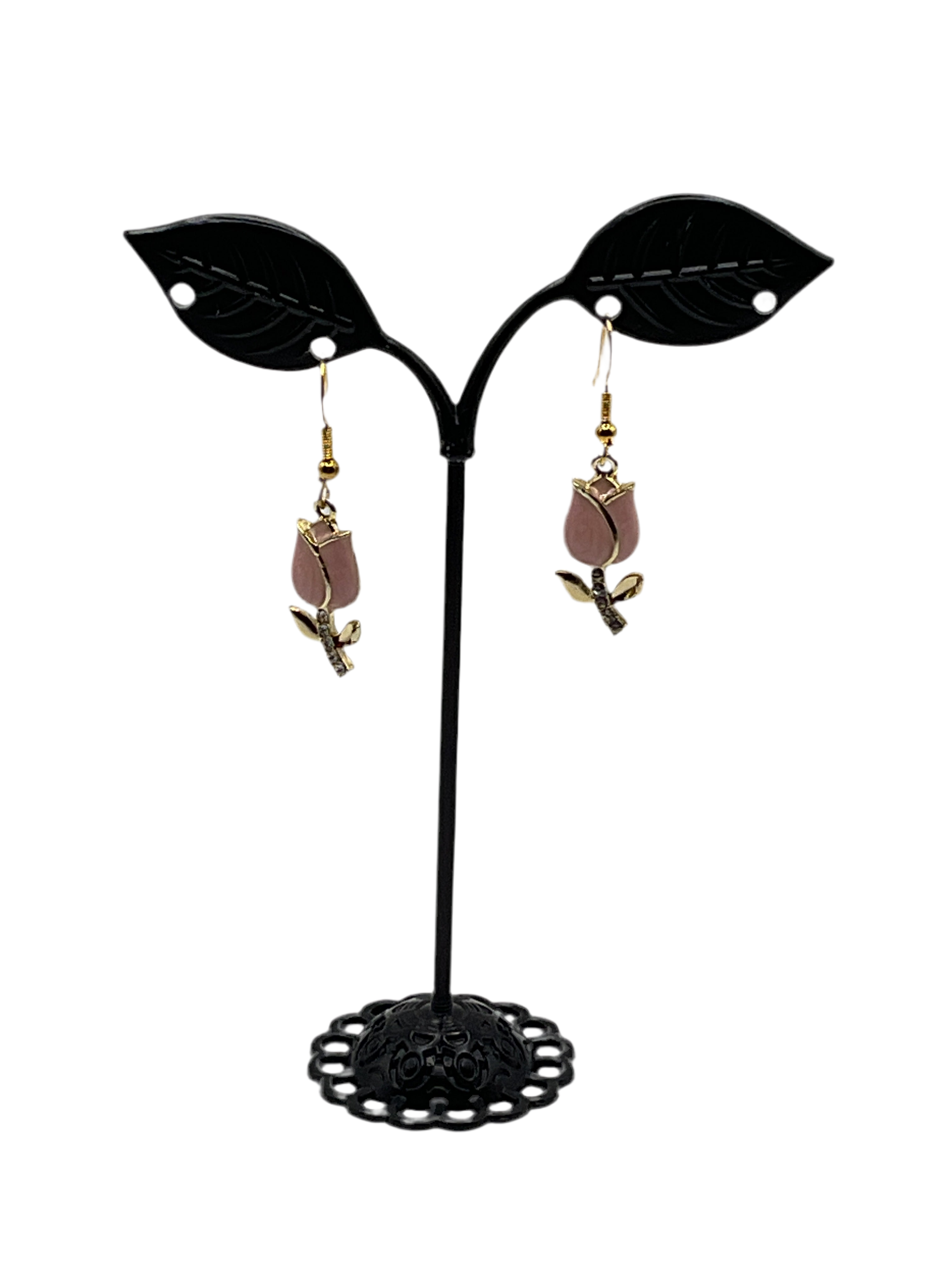 गुलाबी गुलाब की बालियाँ