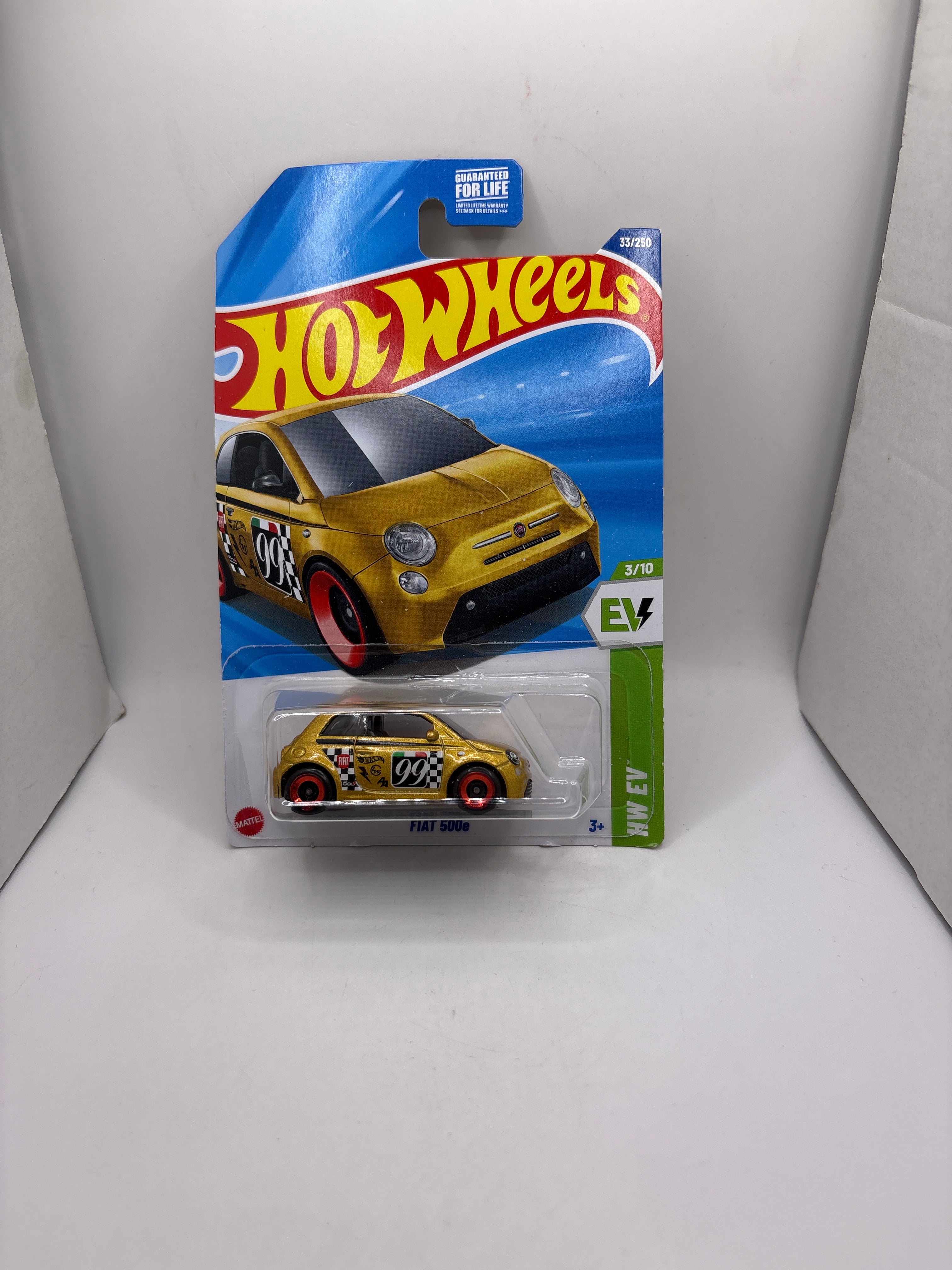 Hot Wheels Fiat 500e Diecast gold