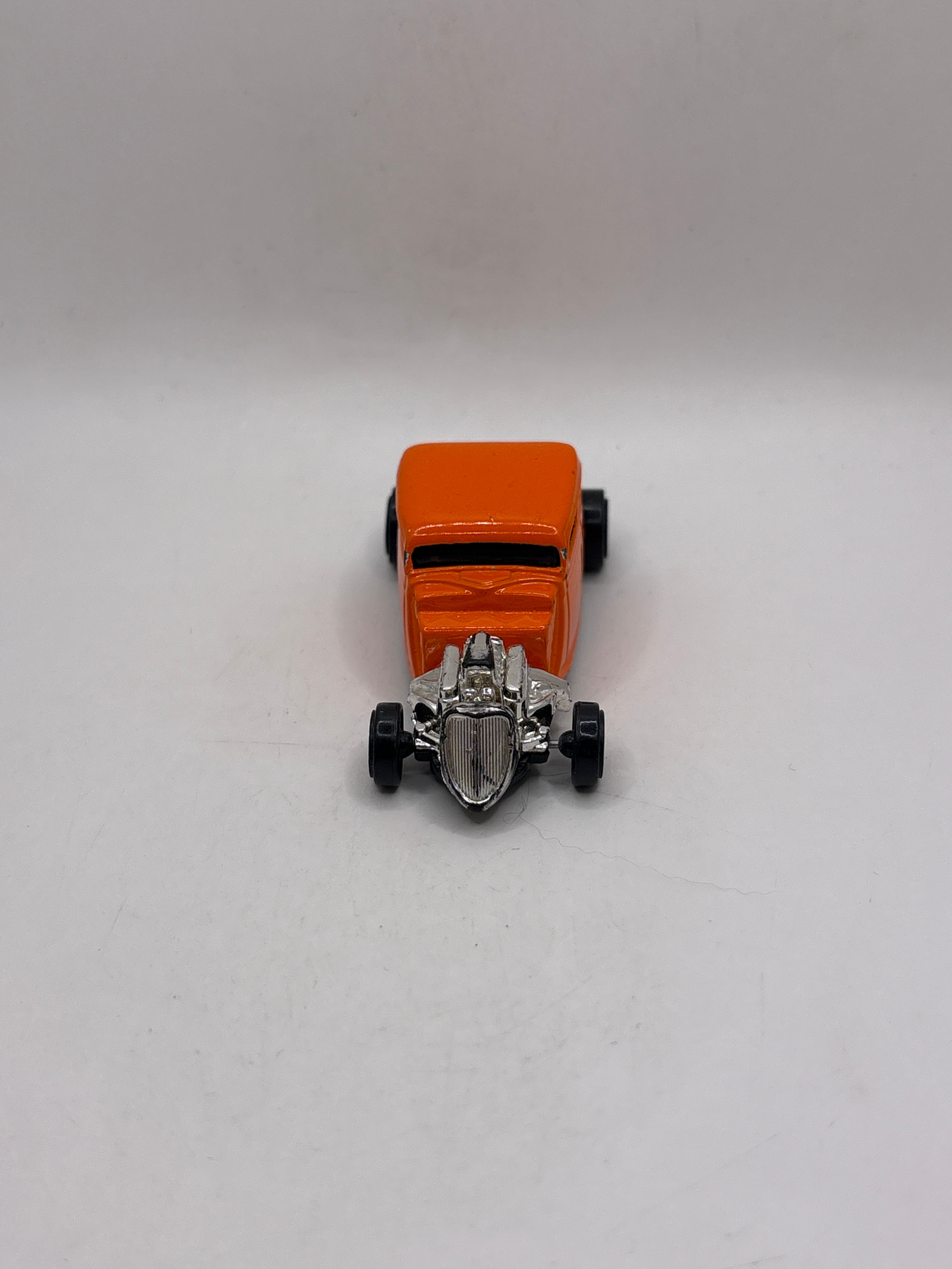 Maisto 1934 Ford Hot Rod Diecast orange