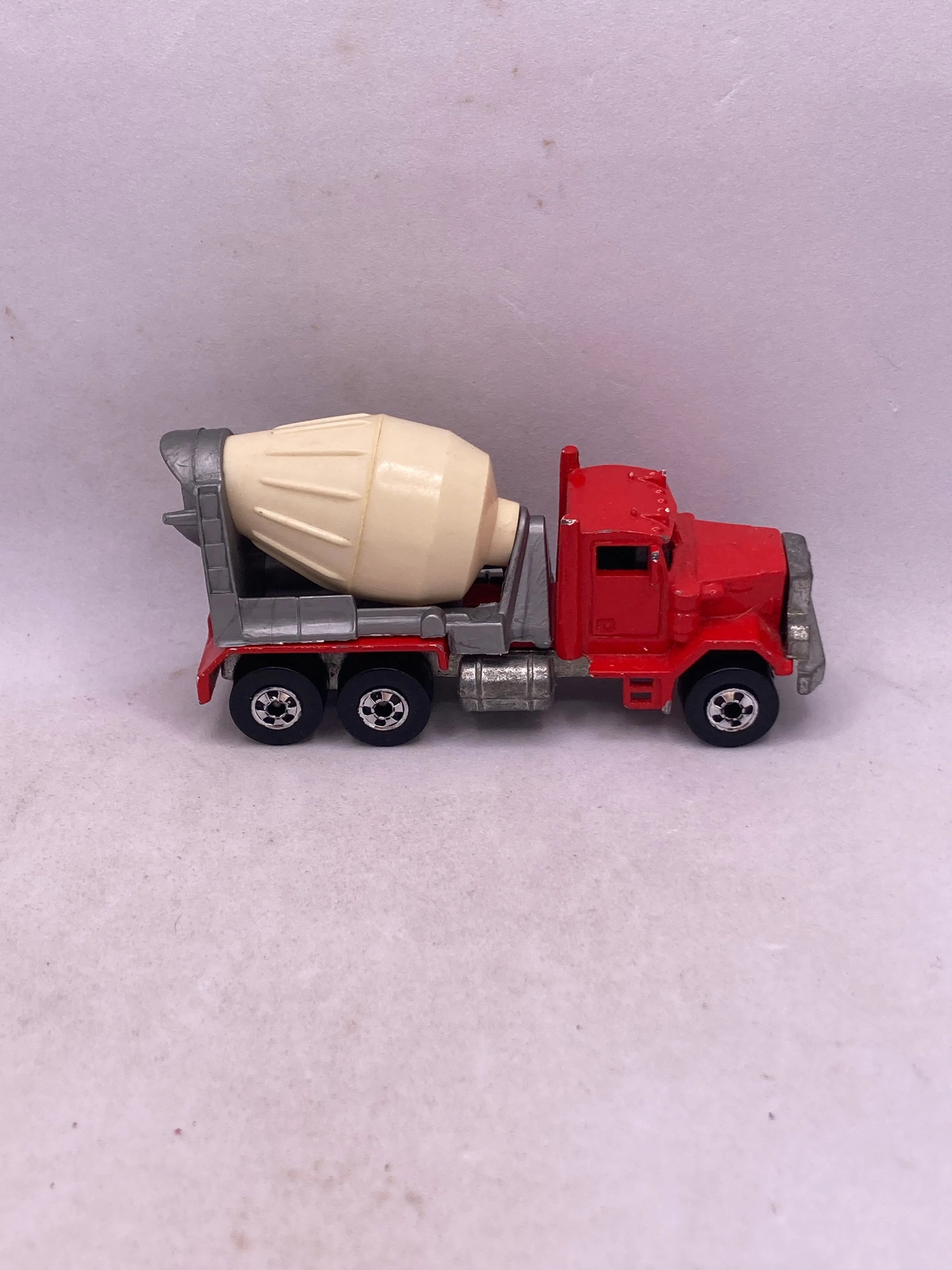 Hot Wheels Peterbilt Diecast