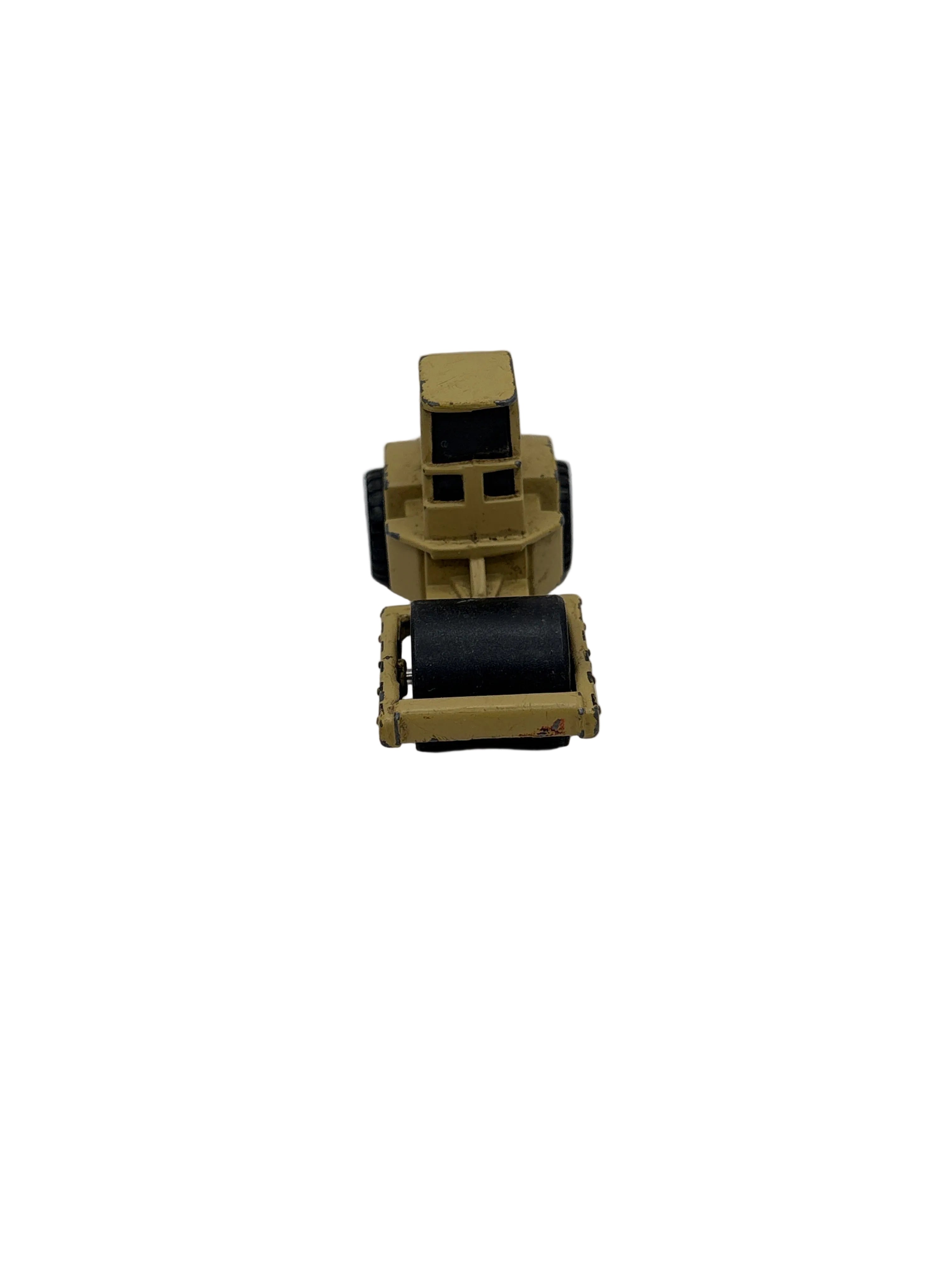 Maisto Pavement Roller Diecast tan