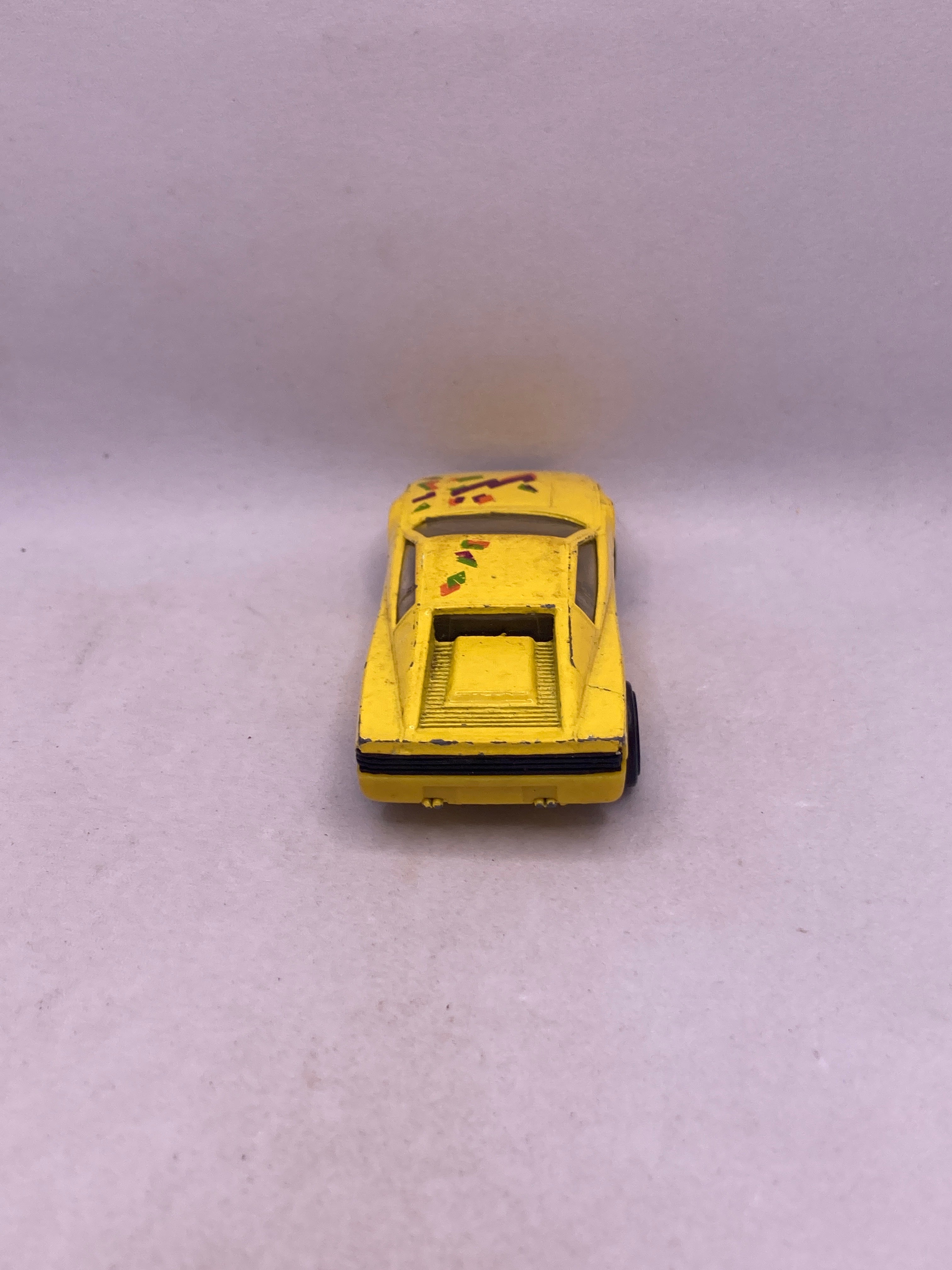 Hot Wheels Ferrari Testarossa Diecast