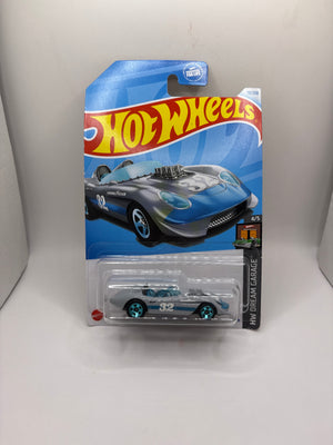 Hot Wheels Glory Chaser Diecast
