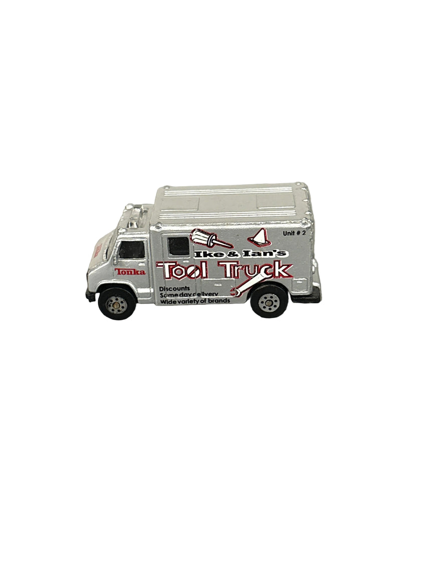 Maisto Ike & Ian’s Tool Truck Diecast silver