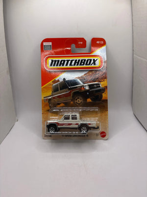 Matchbox 17 Toyota Landcruiser 78 Diecast white