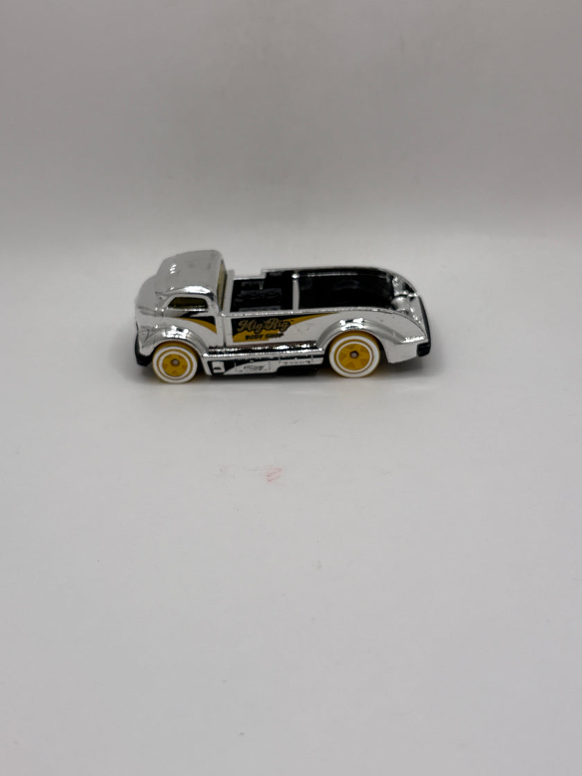 Hot Wheels Mig Rig Diecast