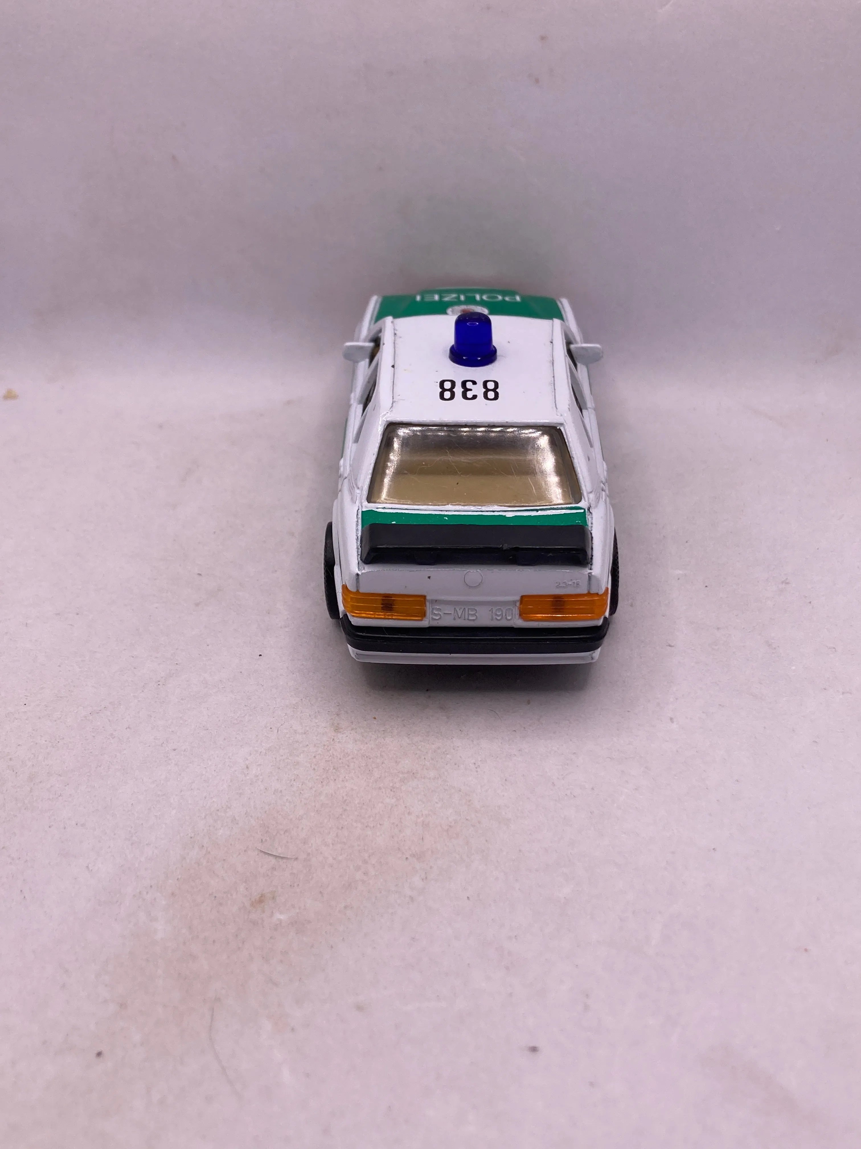 Welly Mercedes-Benz 190 E Diecast