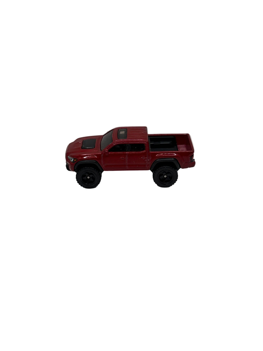 Hot Wheels 20 Toyota Tacoma Diecast red