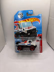 Hot Wheels Mercedes-Benz Unimog 1300 Diecast white