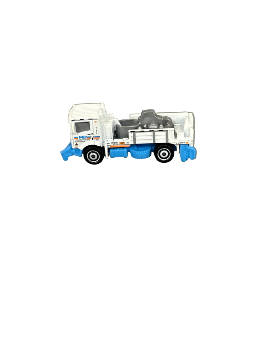 Matchbox Road Stripe King Diecast white