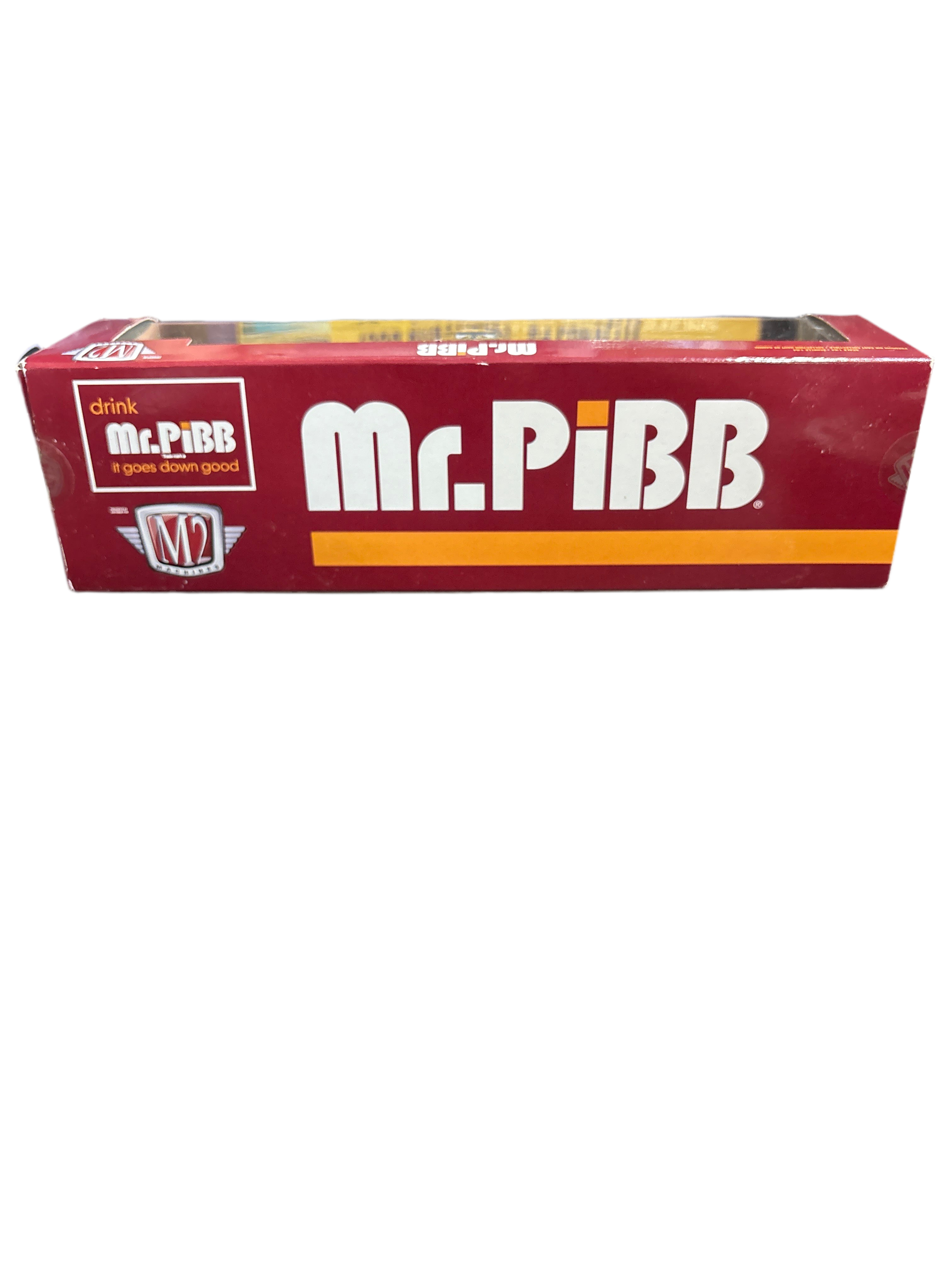 M2 1966 Ford C-950 Truck & 1964 Ford Econoline Truck Diecast