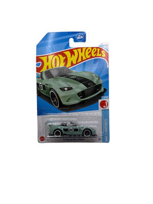 Hot Wheels 15 Mazda MX-5 Miata Diecast