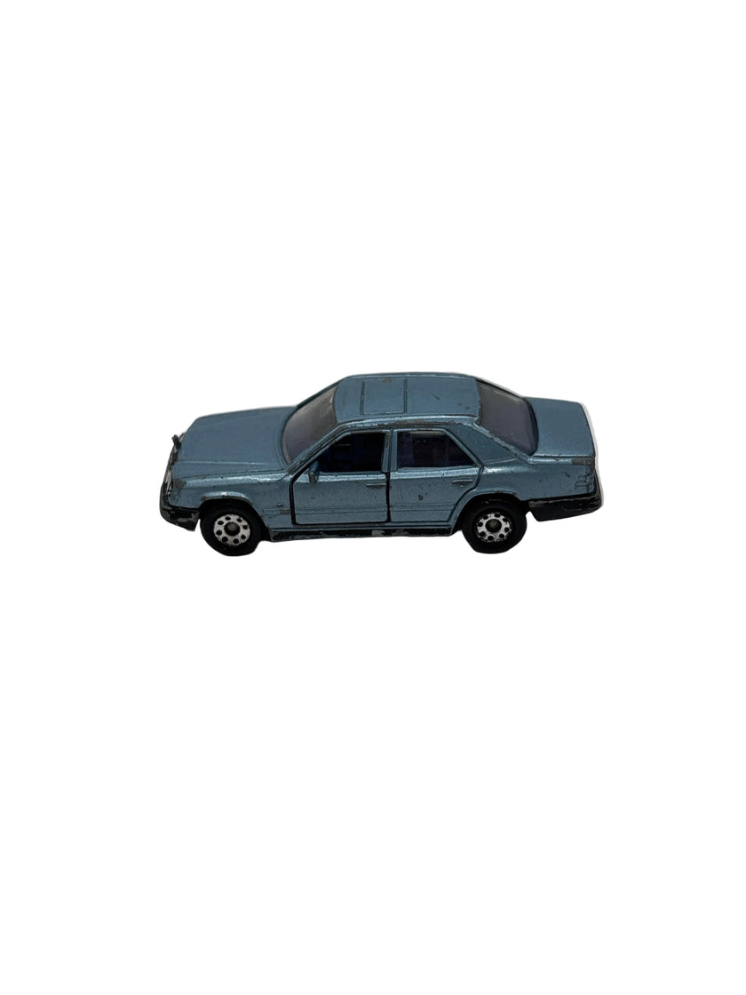 Matchbox Mercedes-Benz 300E Diecast