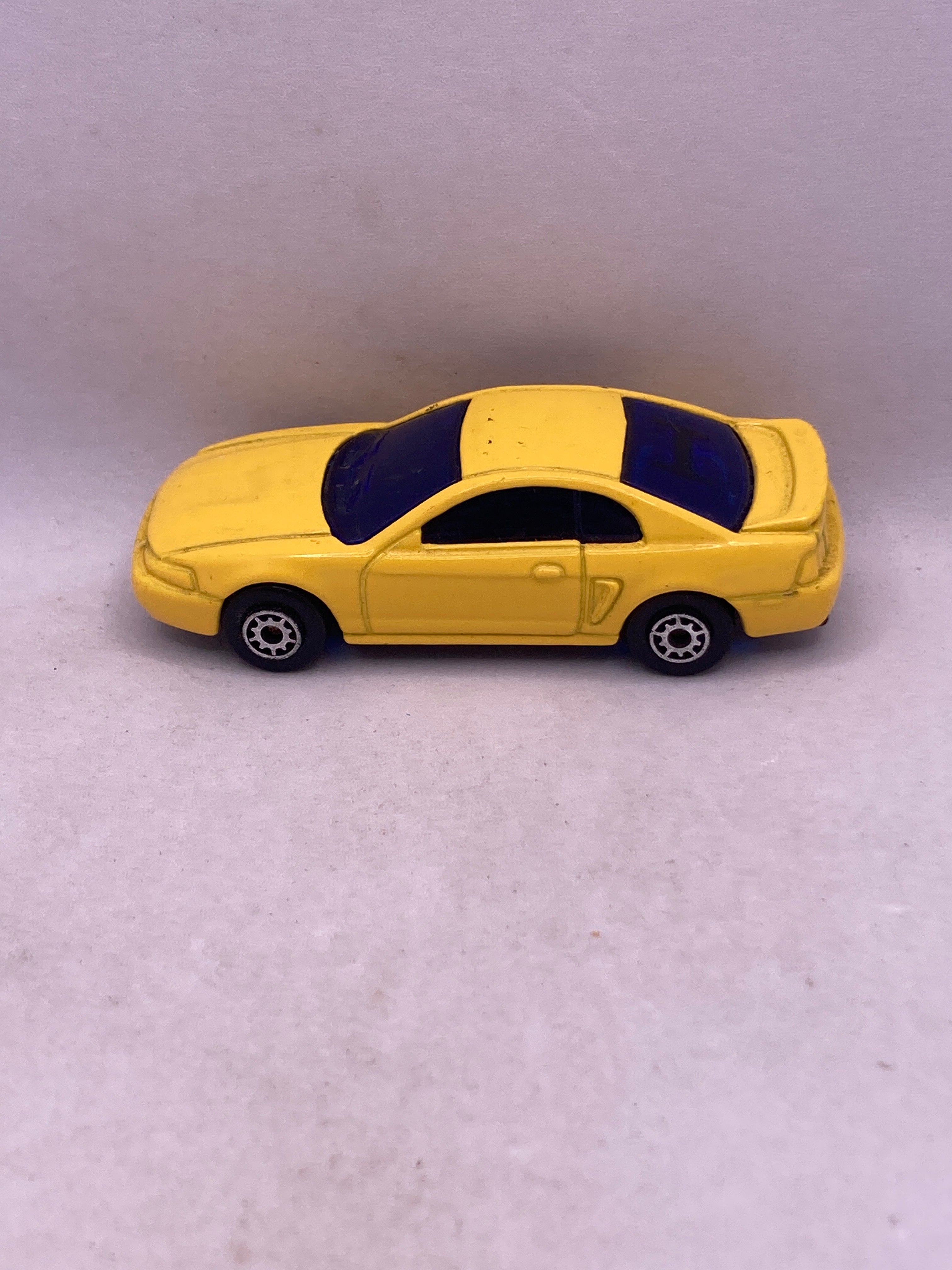 Maisto 99 Mustang Diecast