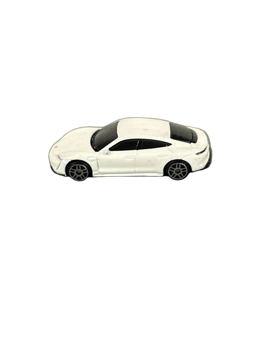 Maisto Porsche Taycan Turbo S Diecast