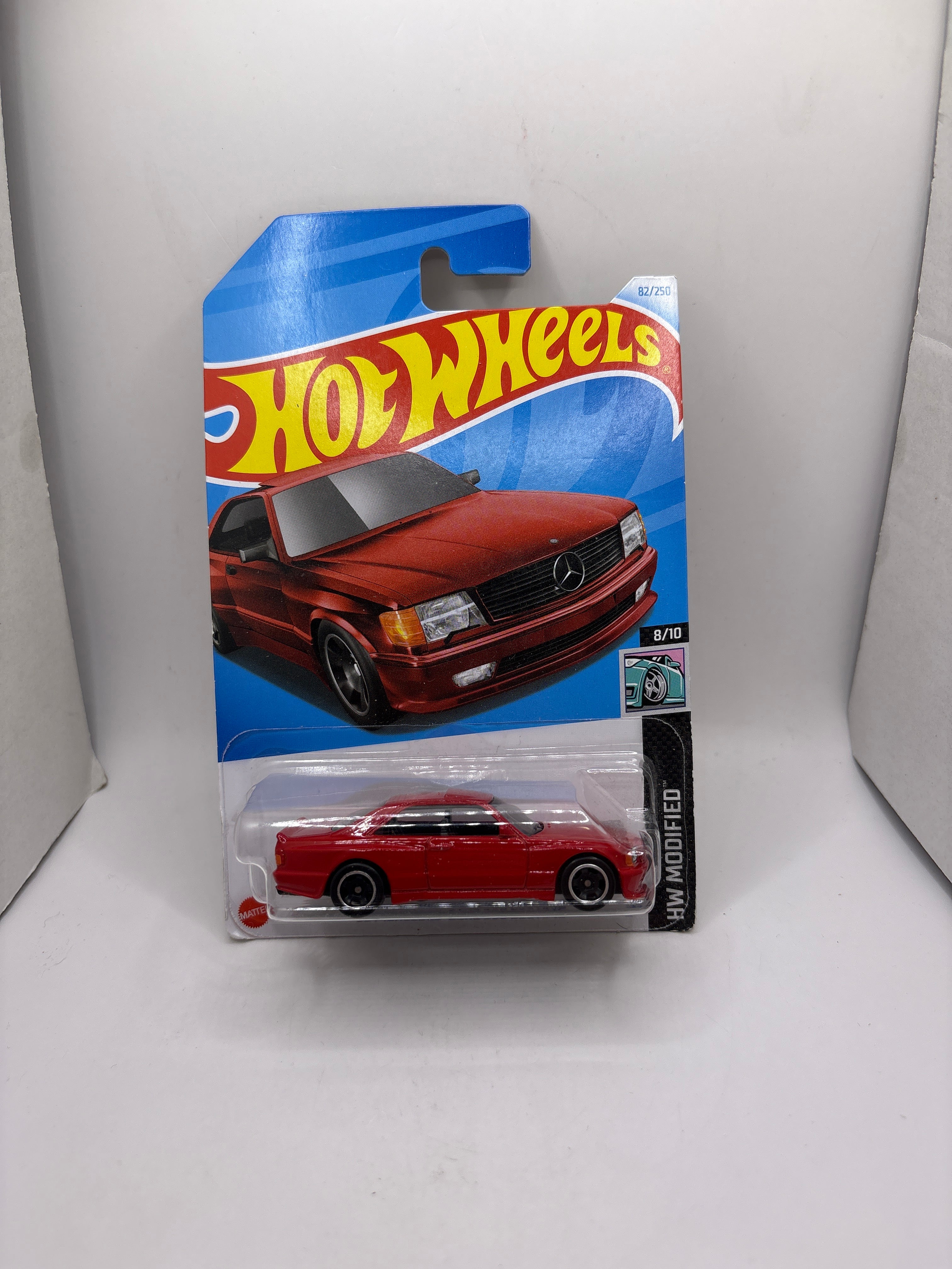 Hot Wheels 89 Mercedes-Benz 560 SEC AMG Diecast