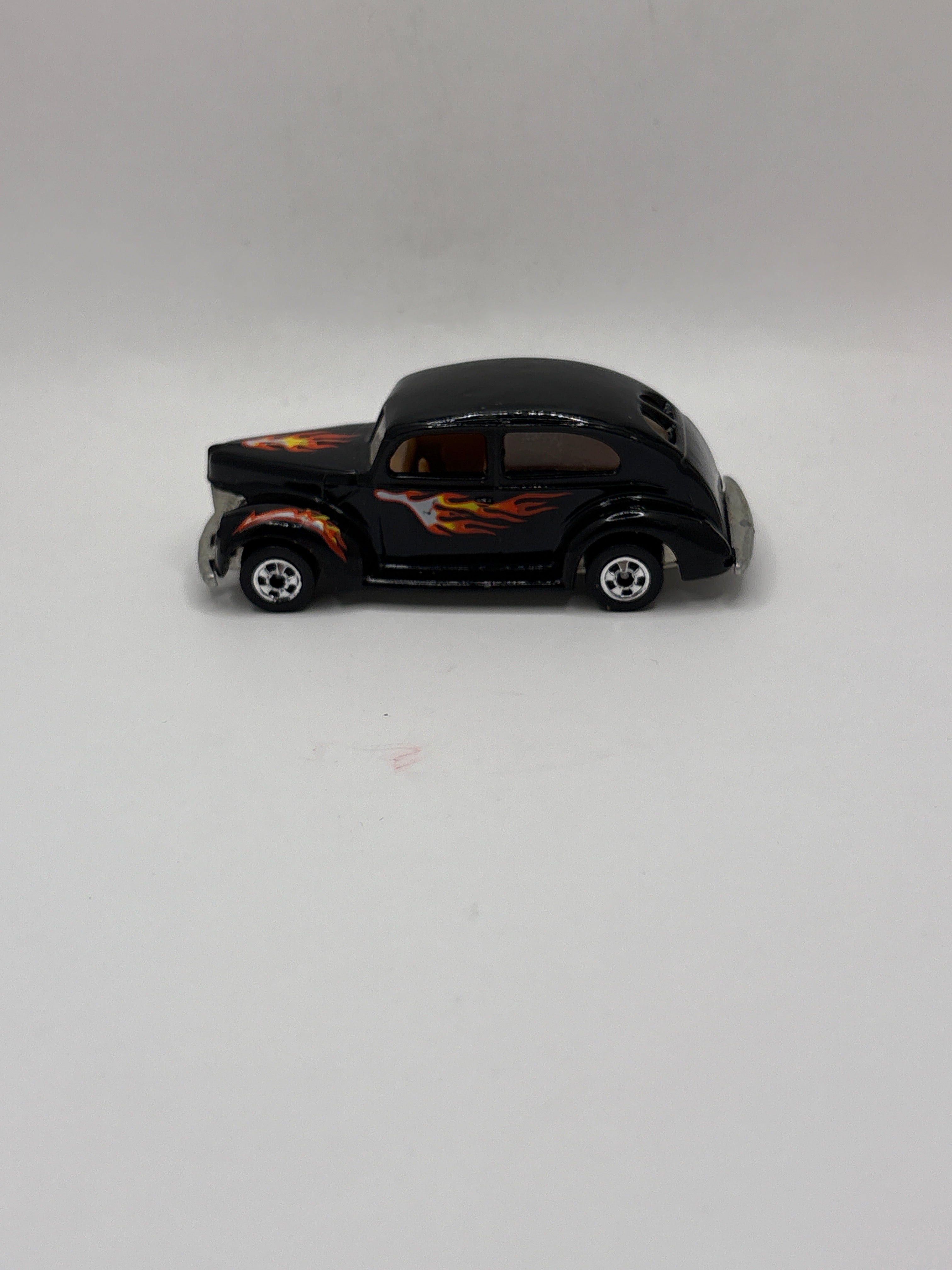 Hot Wheels 40 Ford 2-Door Diecast