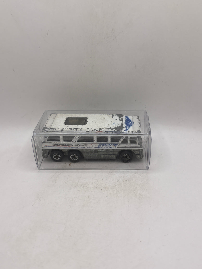 Hot Wheels Greyhound Bus Diecast white