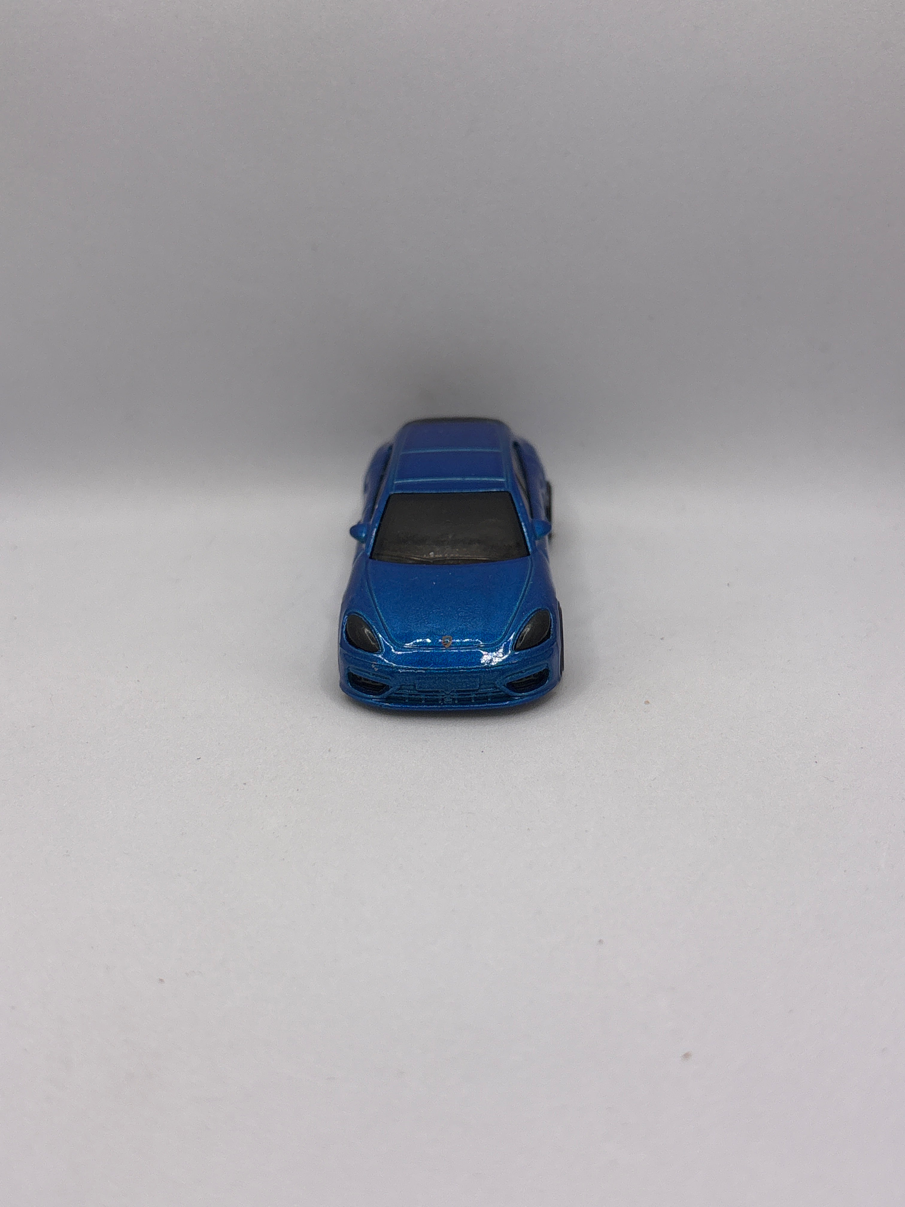 Hot Wheels Porsche Panamera Turbo S E-Hybrid Sport Turismo Diecast